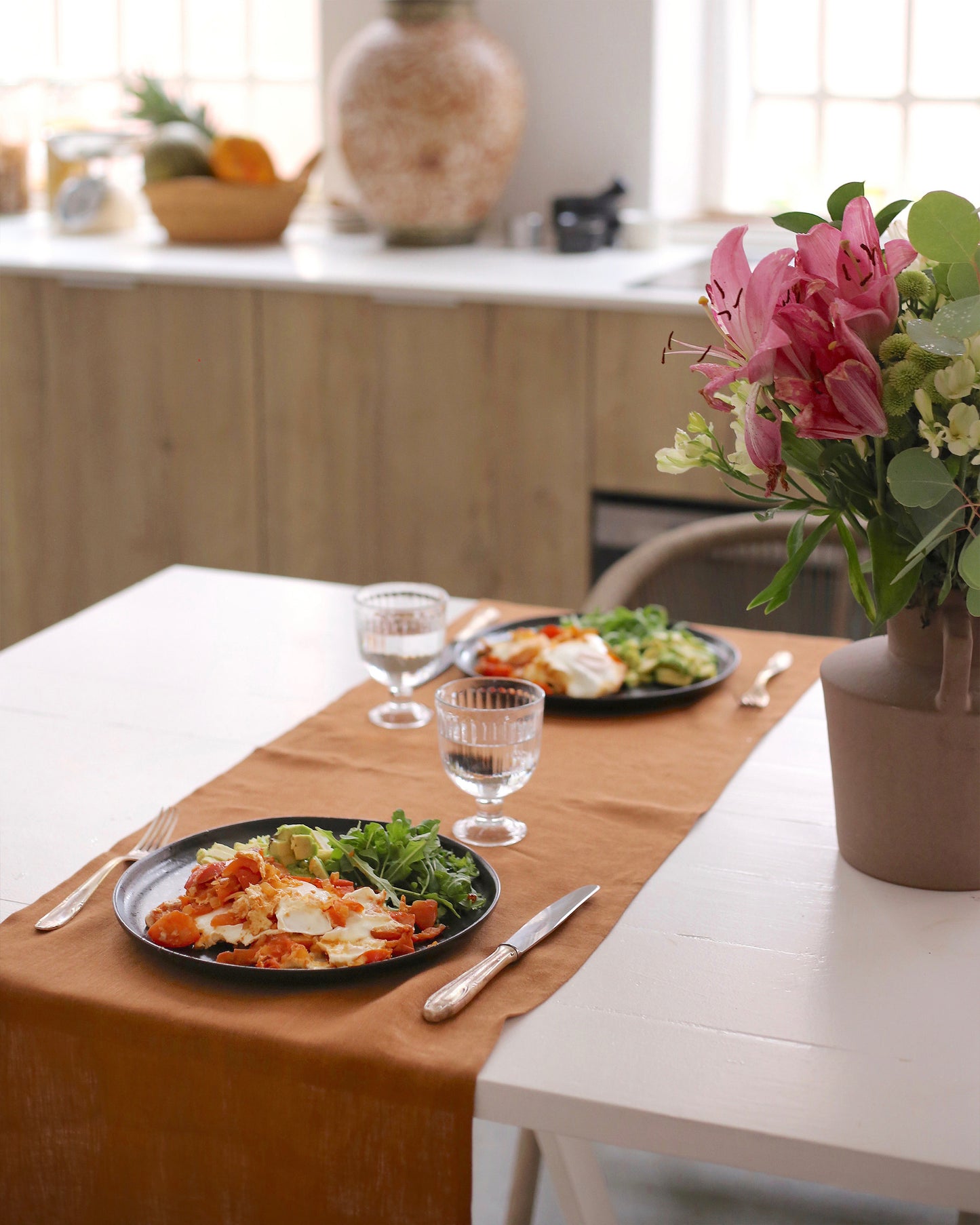 Linen table runner