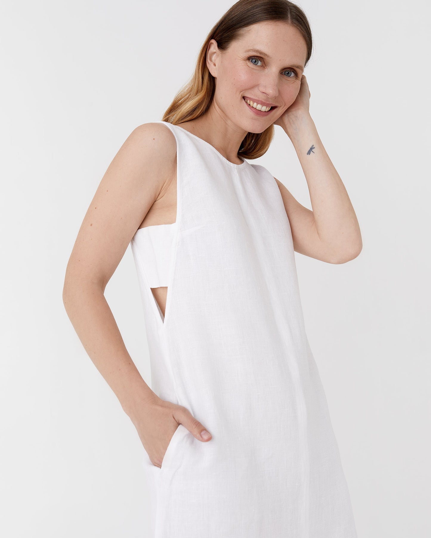Midi linen dress MANHATTAN in White - MagicLinen