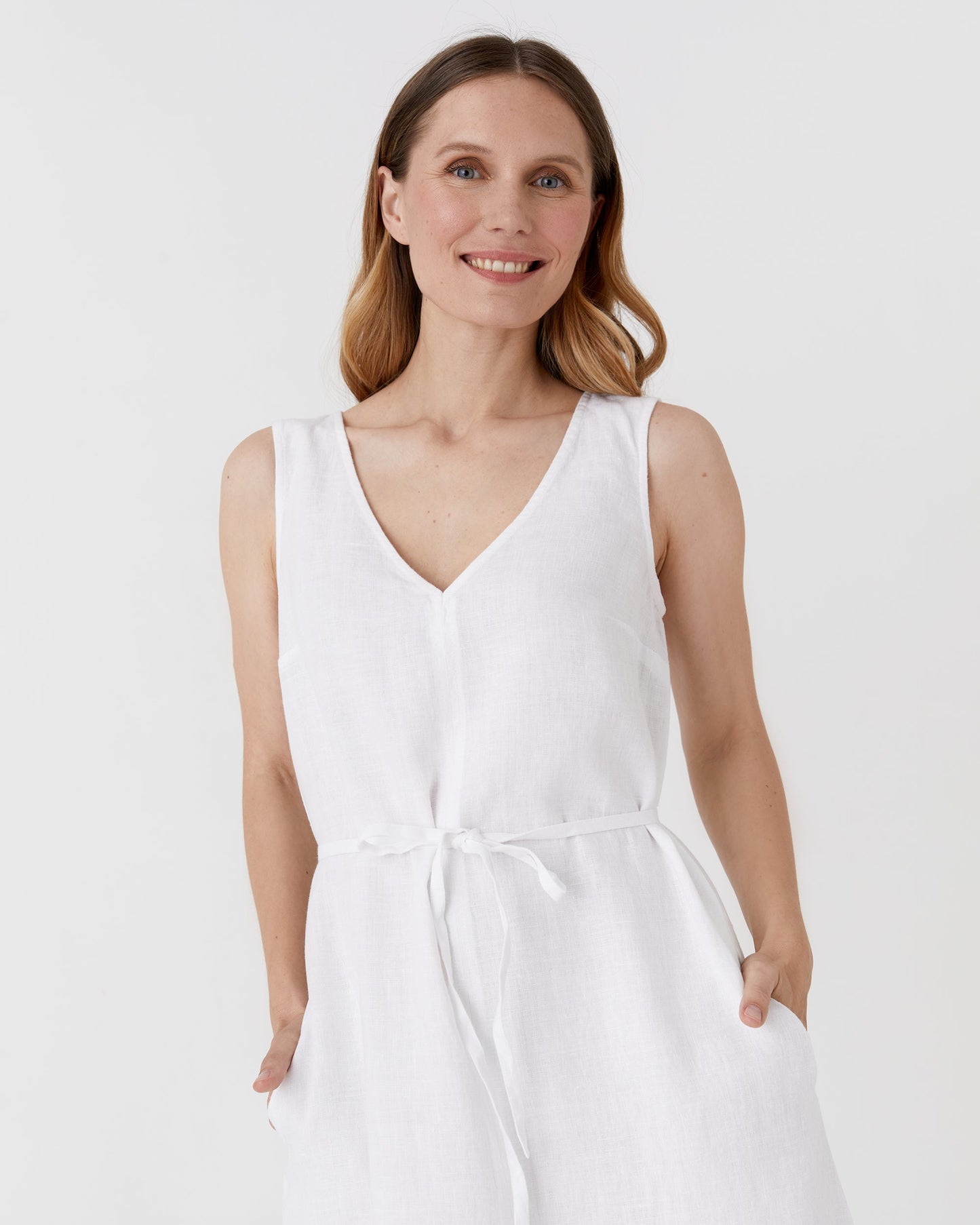 Basic linen dress OIA in White - MagicLinen