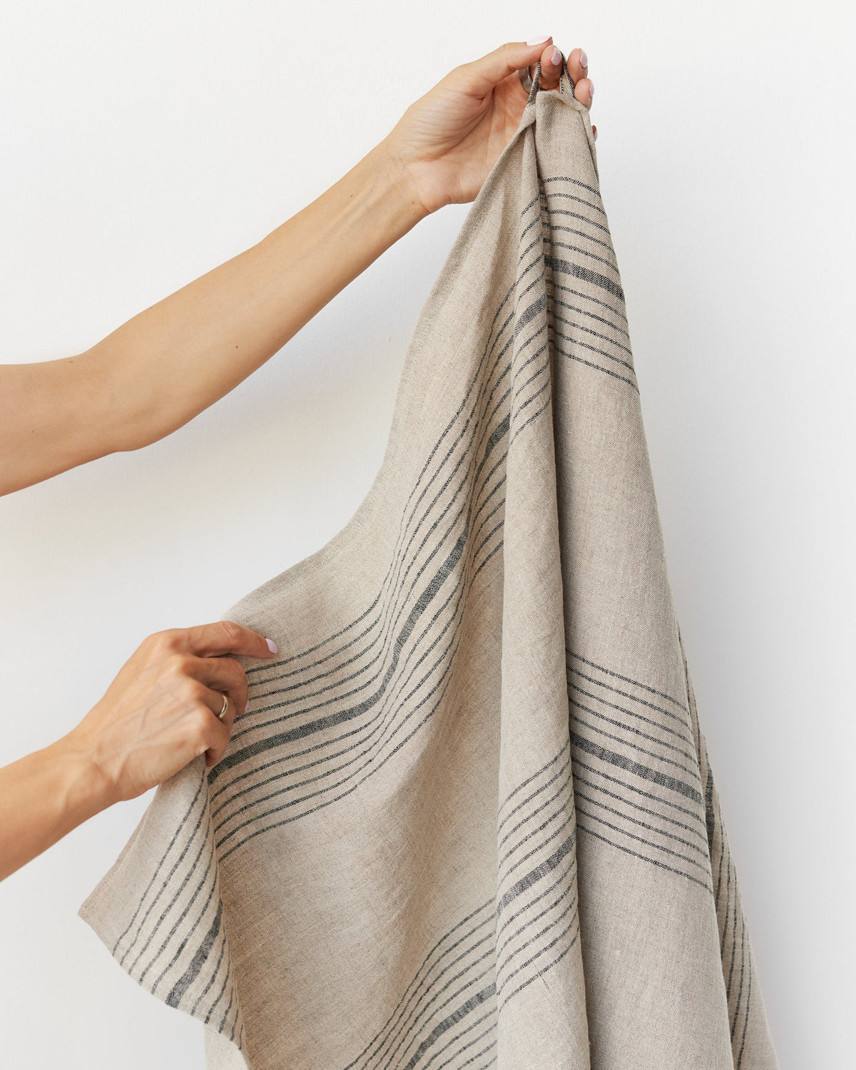 Linen bath sheet in Artisan stripe