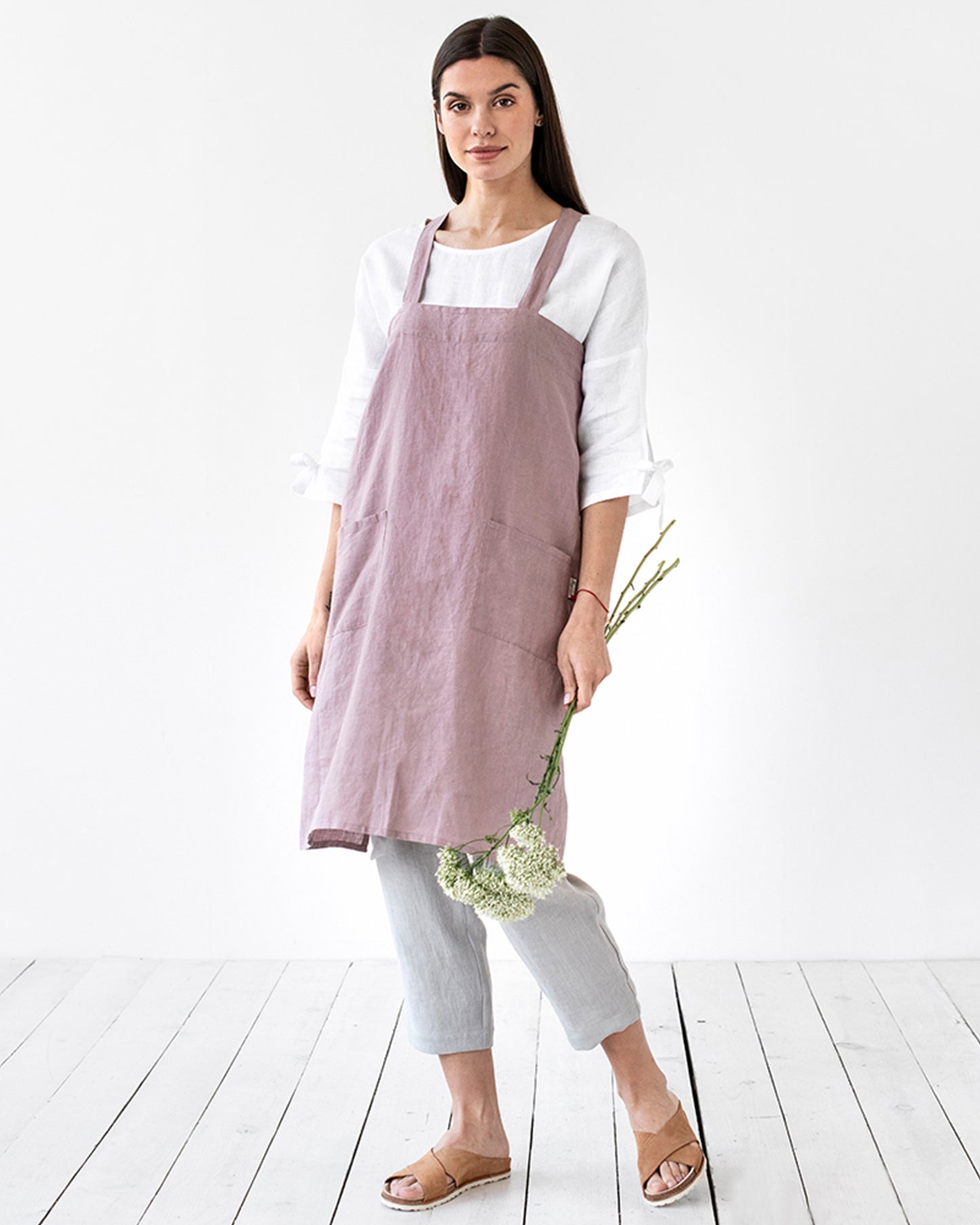 Japanese cross-back linen apron