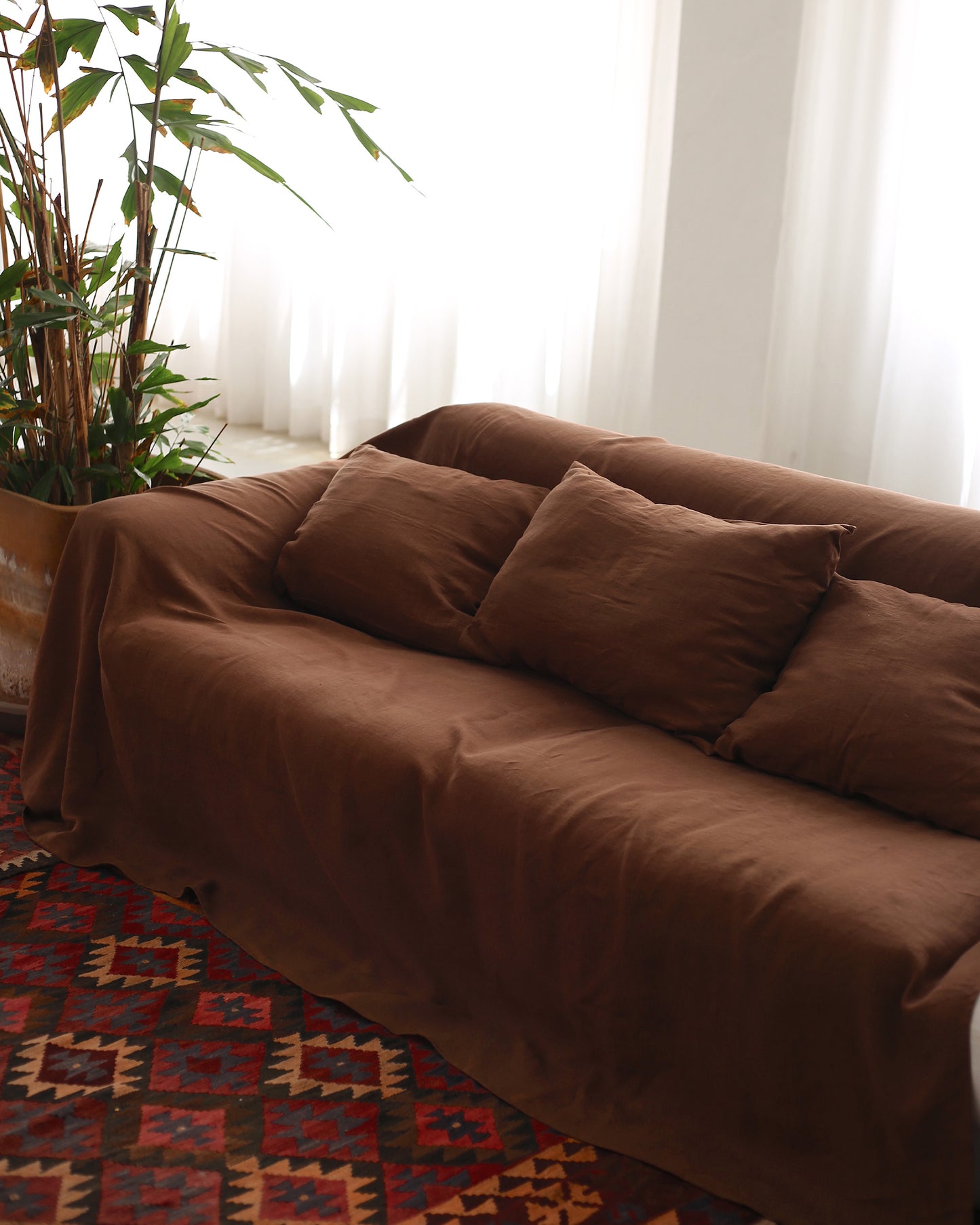 Linen couch cover in Chocolate brown