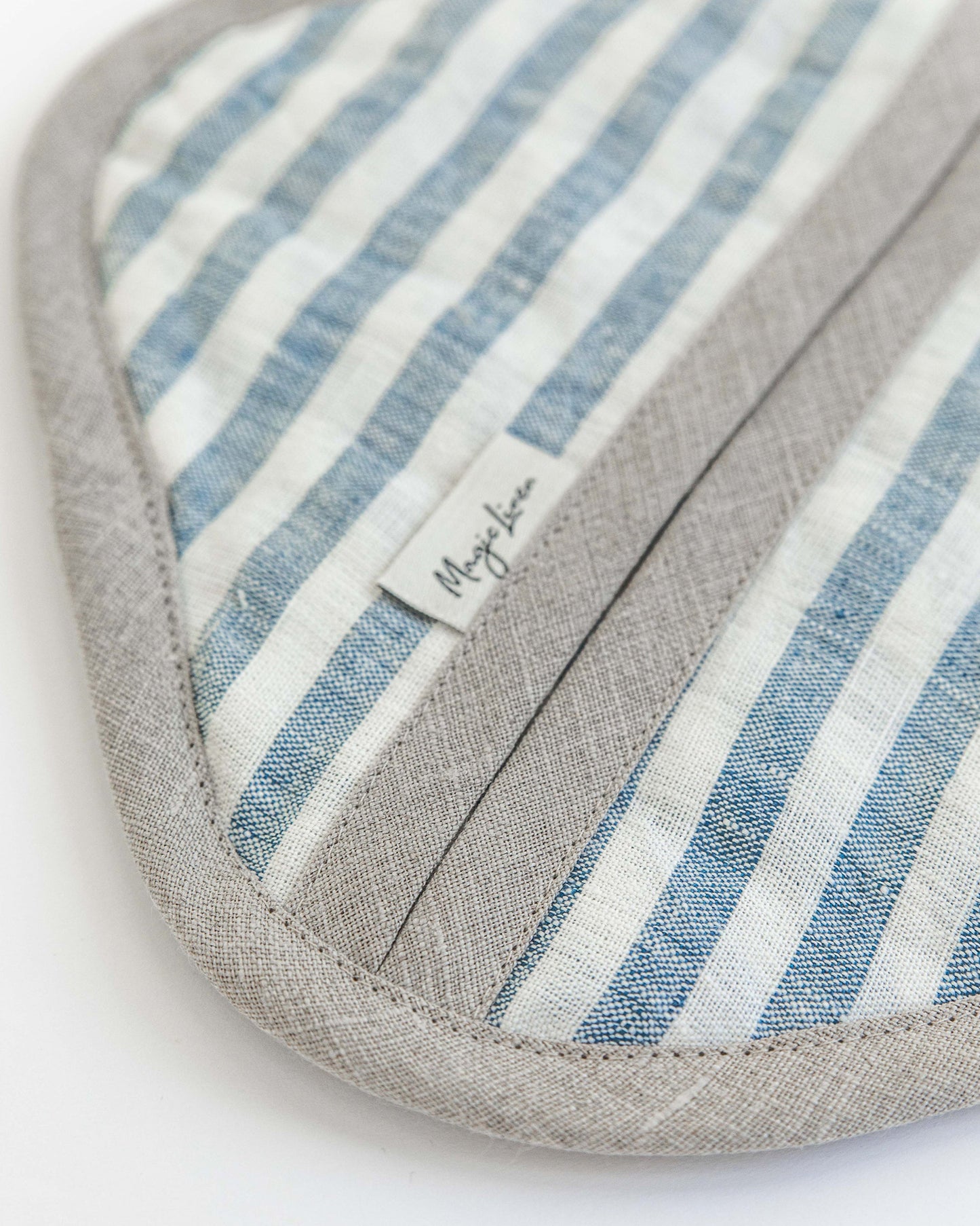 Linen pot-holder (1 pcs) in Striped in blue - MagicLinen