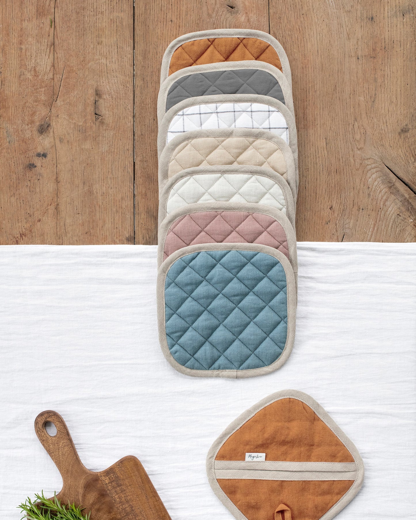 Linen pot-holder (1 pcs) in Striped in blue - MagicLinen