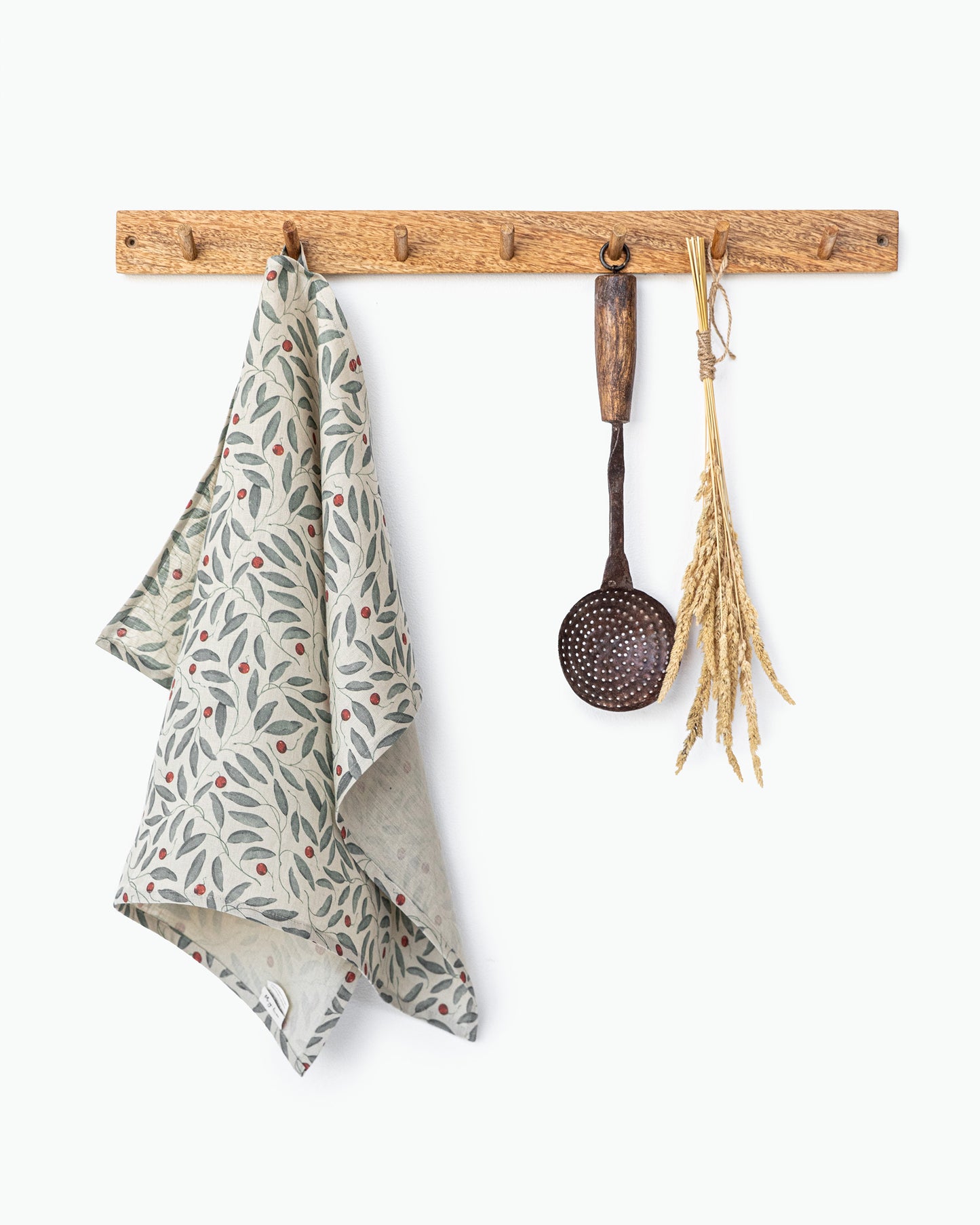 Linen tea towel in Mistletoe print