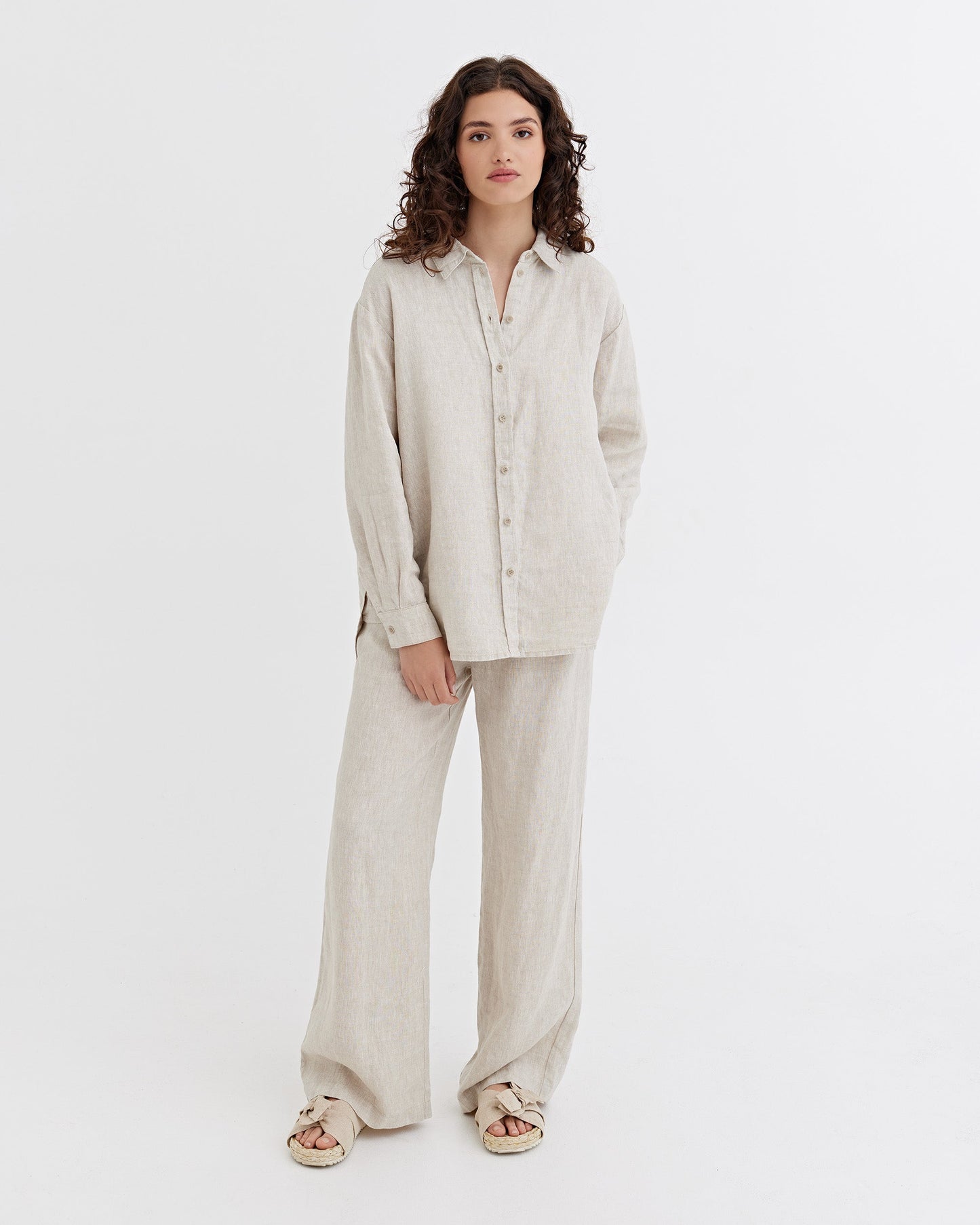 Long-Sleeve Linen Shirt ISLAY in Natural melange | MagicLinen modelBoxOn