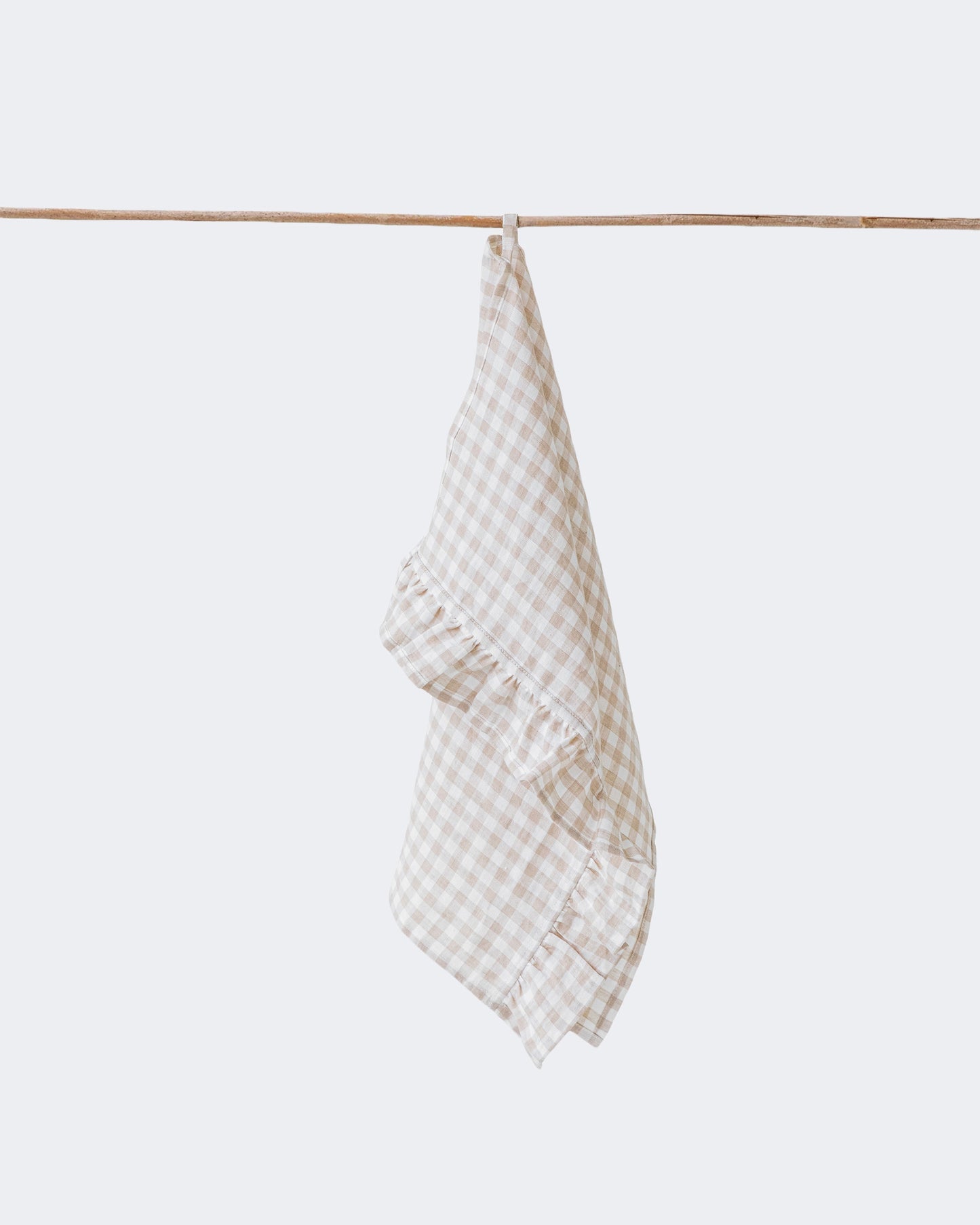 Ruffle trim linen tea towel in Natural gingham - MagicLinen