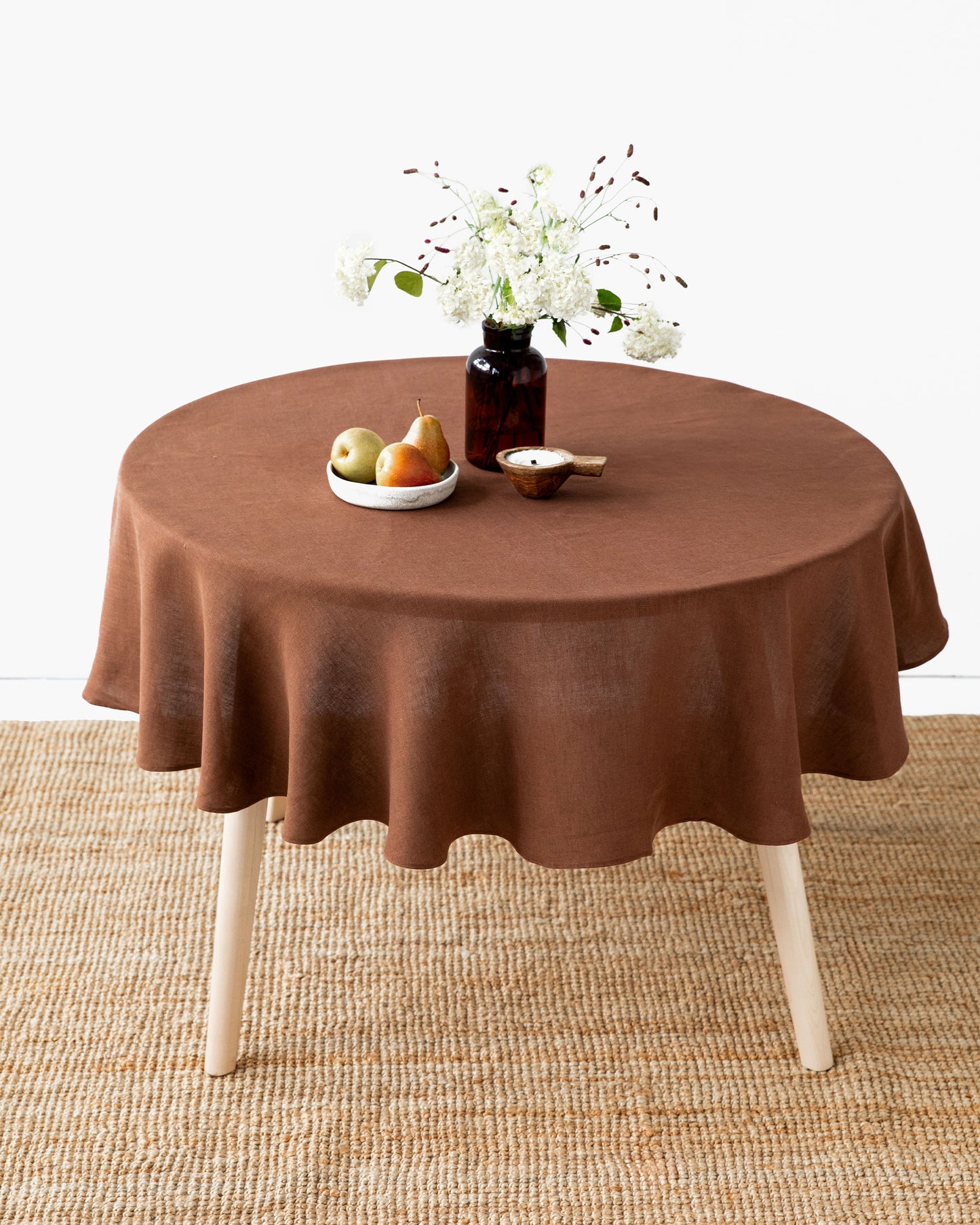 Round linen tablecloth in Chocolate brown