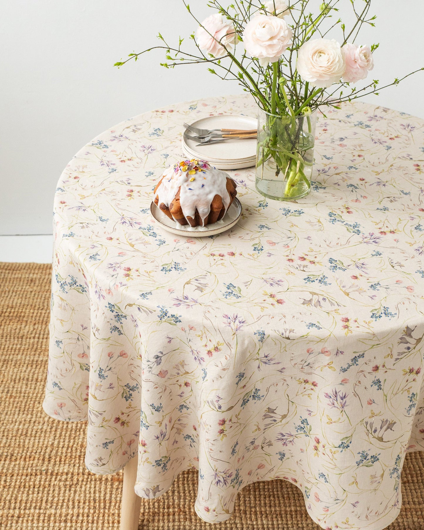 Round linen tablecloth in Wildflowers print on natural