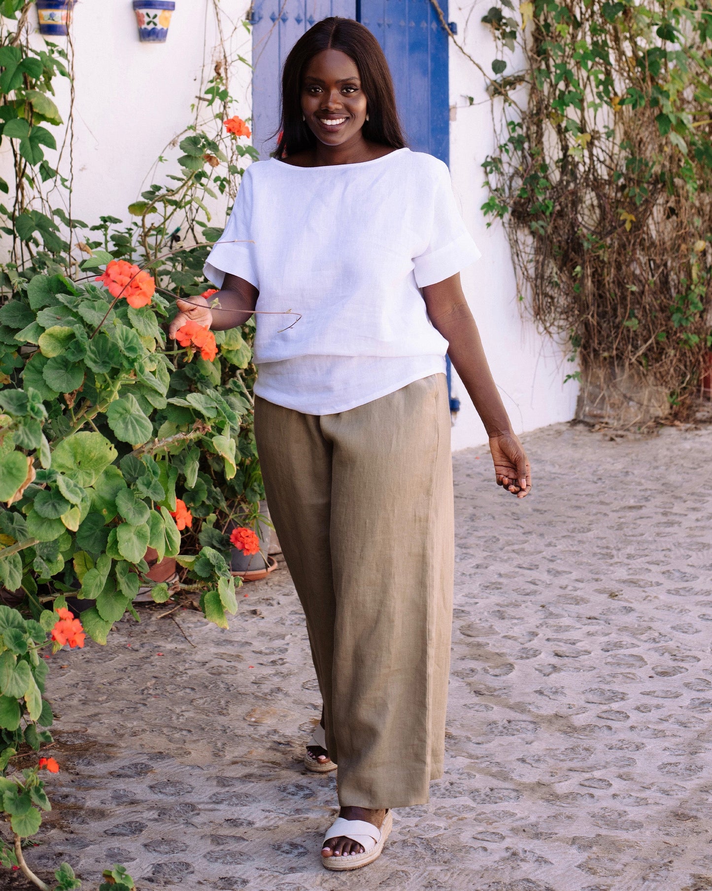 Short-sleeved linen top AMED in White
