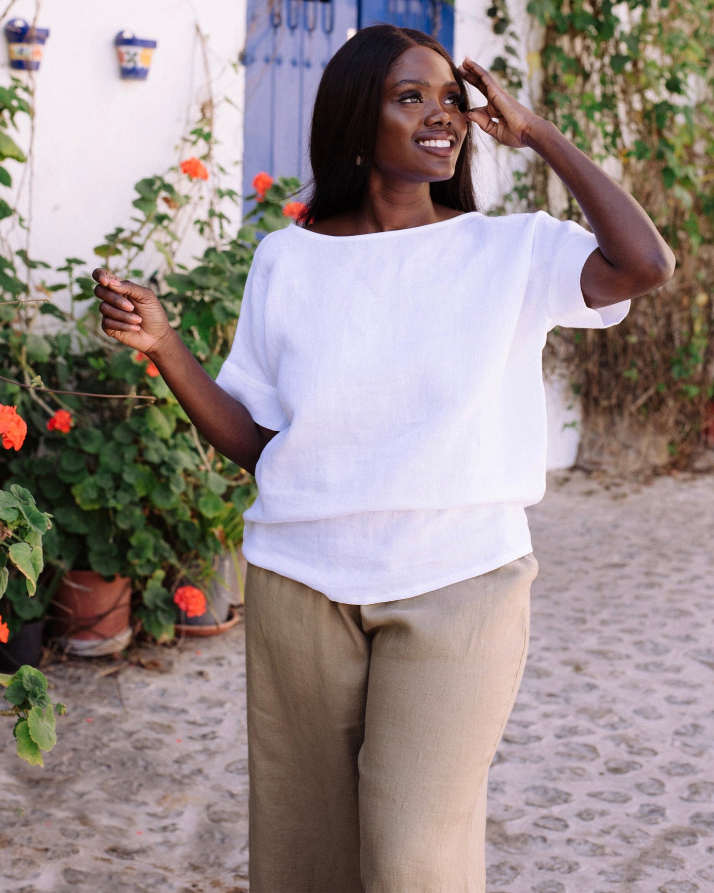 Short-sleeved linen top AMED in White