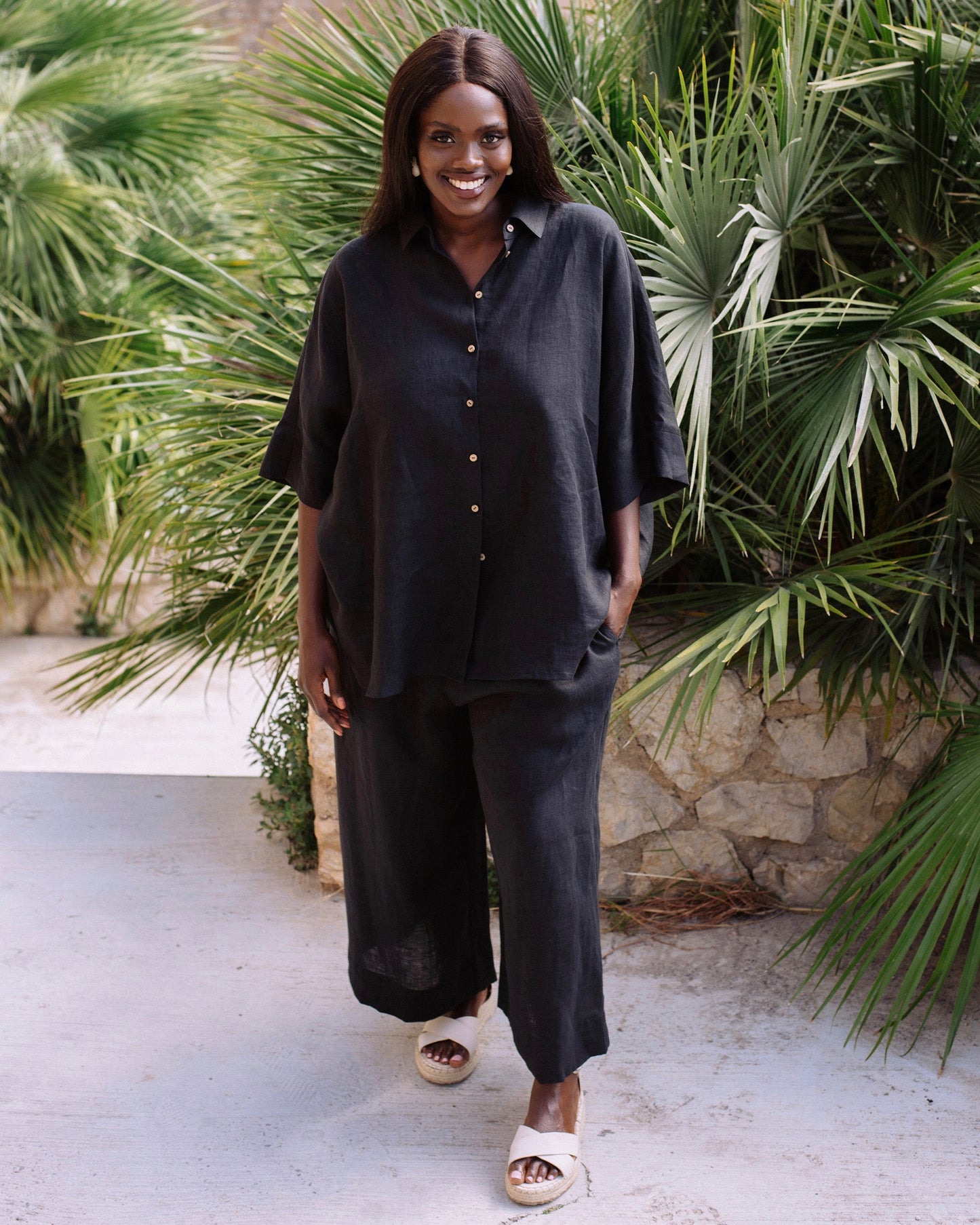 Wide leg linen culotte pants BRUNY in Black - MagicLinen