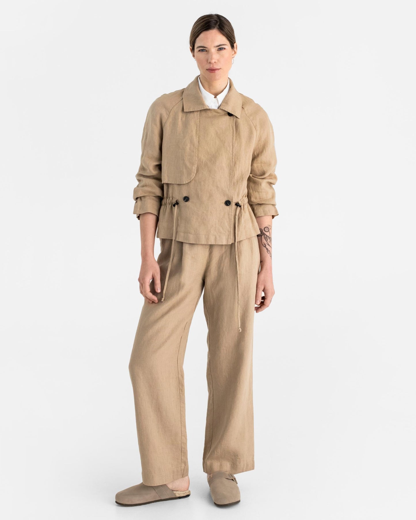 Cropped linen trench coat OBAN in Wheat - MagicLinen