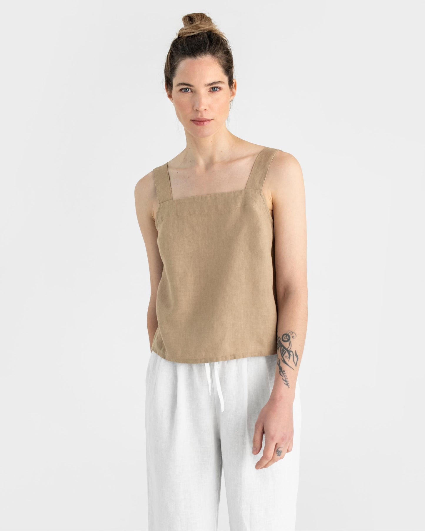 Linen tank top OLINDA in Wheat - MagicLinen