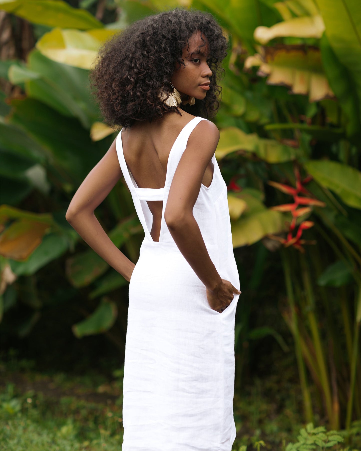 Cut-out linen dress TAHITI in White - MagicLinen