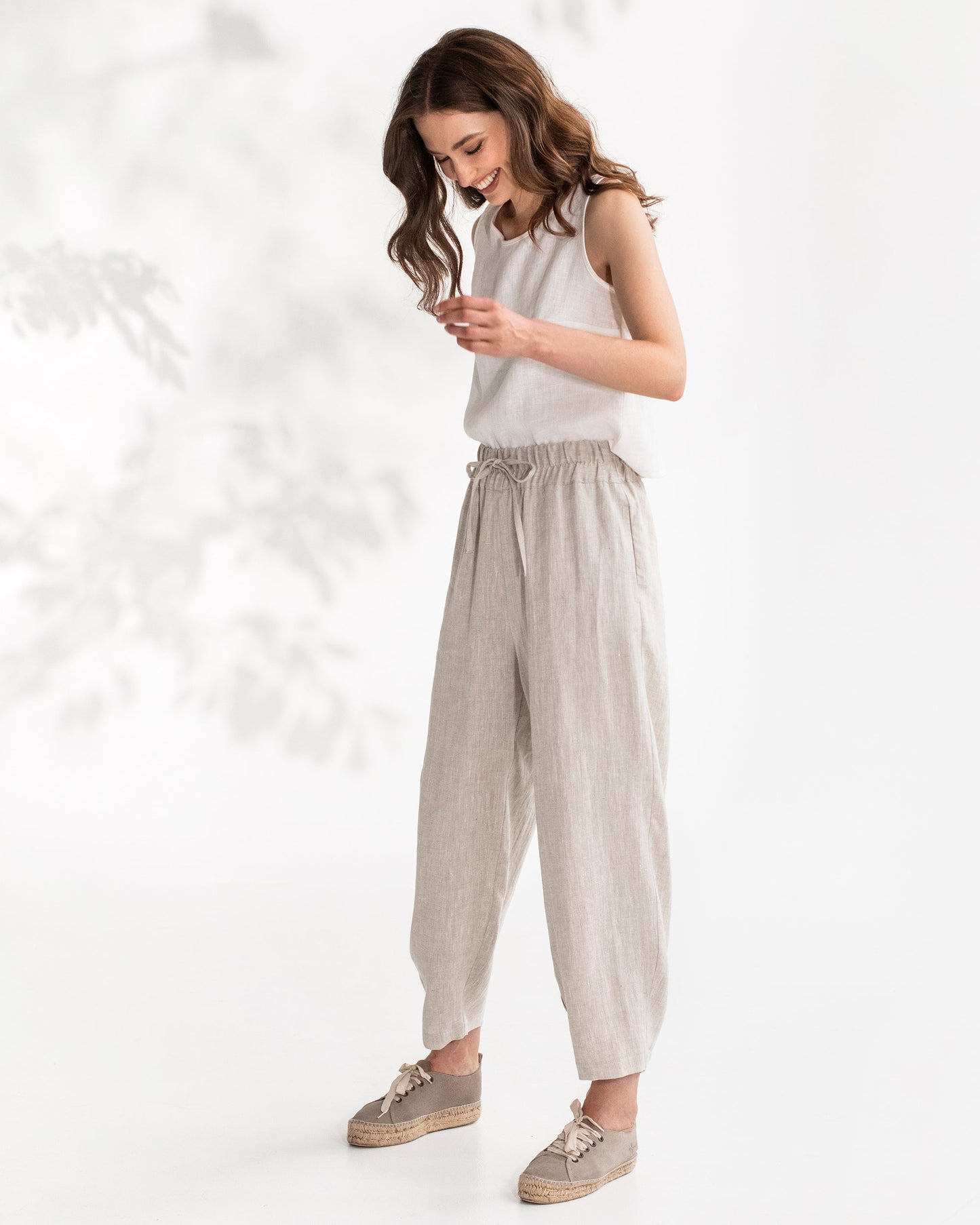 Baggy linen pants BESALU in natural melange - MagicLinen