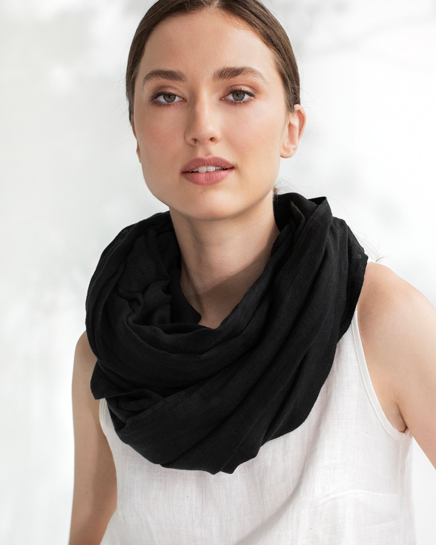Black linen scarf - MagicLinen