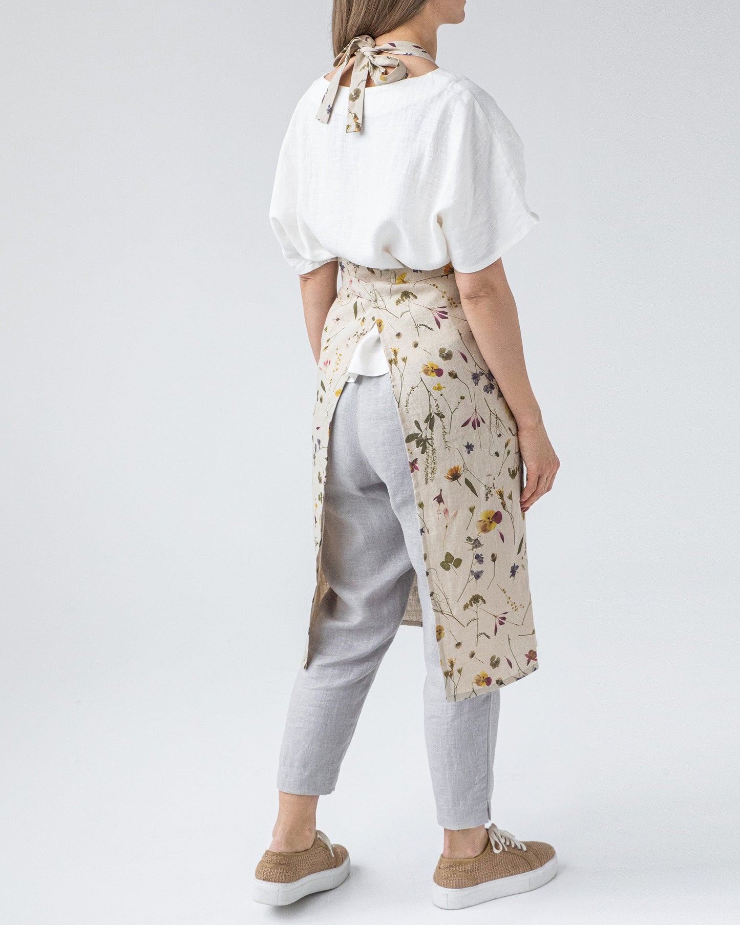 Botanical print linen bib apron - MagicLinen