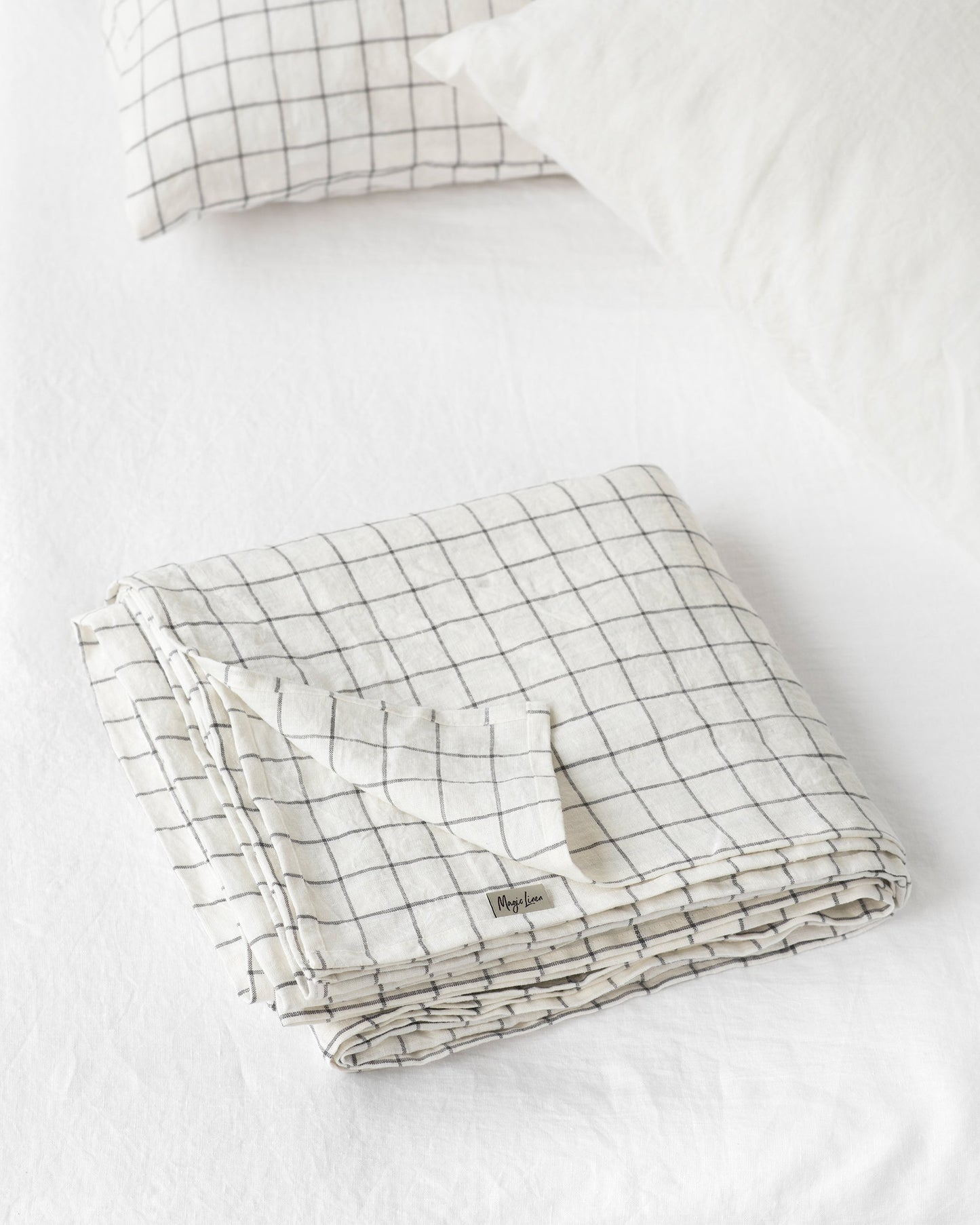Charcoal grid linen flat sheet - MagicLinen