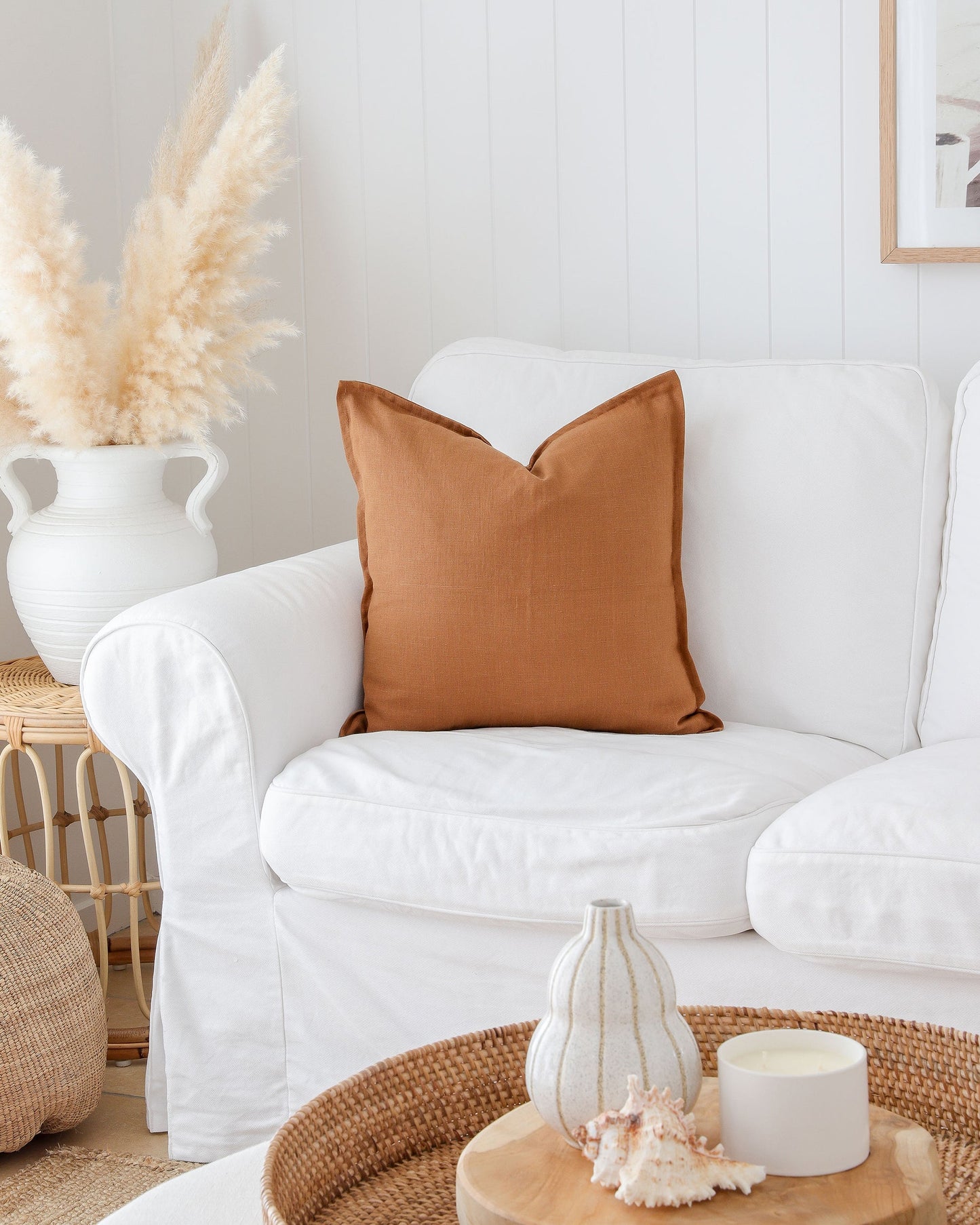 Deco pillow cover with buttons - MagicLinen