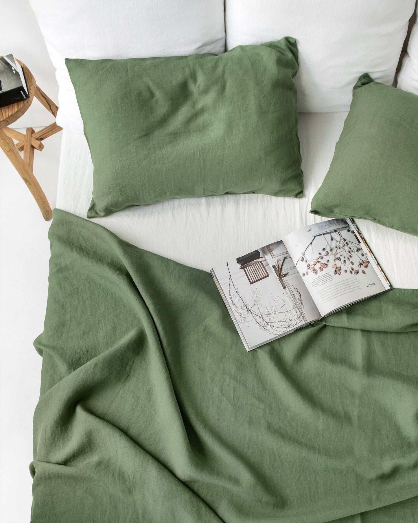 Forest green linen flat sheet - MagicLinen