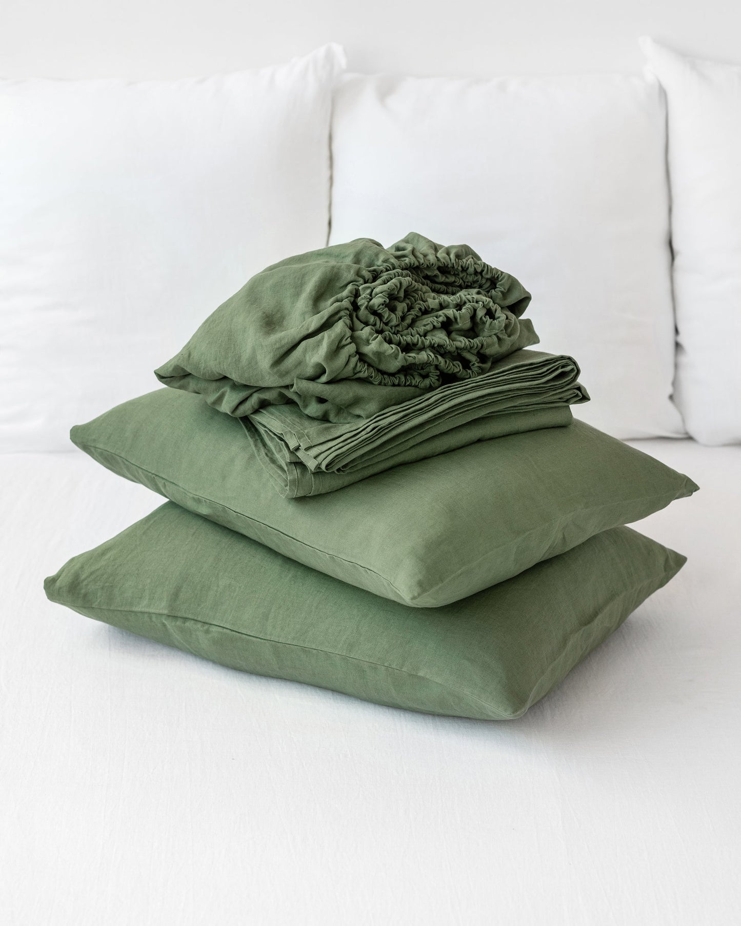 Forest green linen sheet set (4 pcs) - MagicLinen