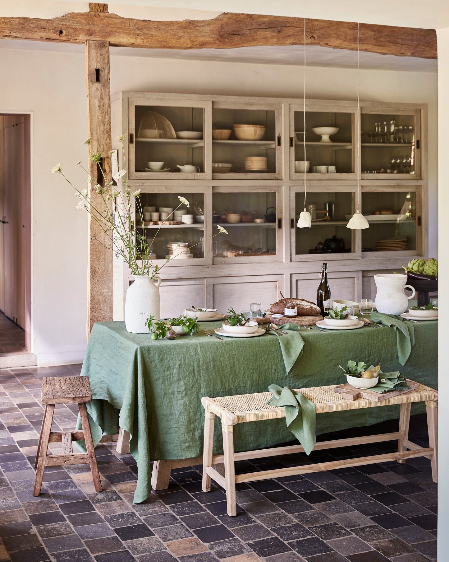 Forest green linen tablecloth - MagicLinen