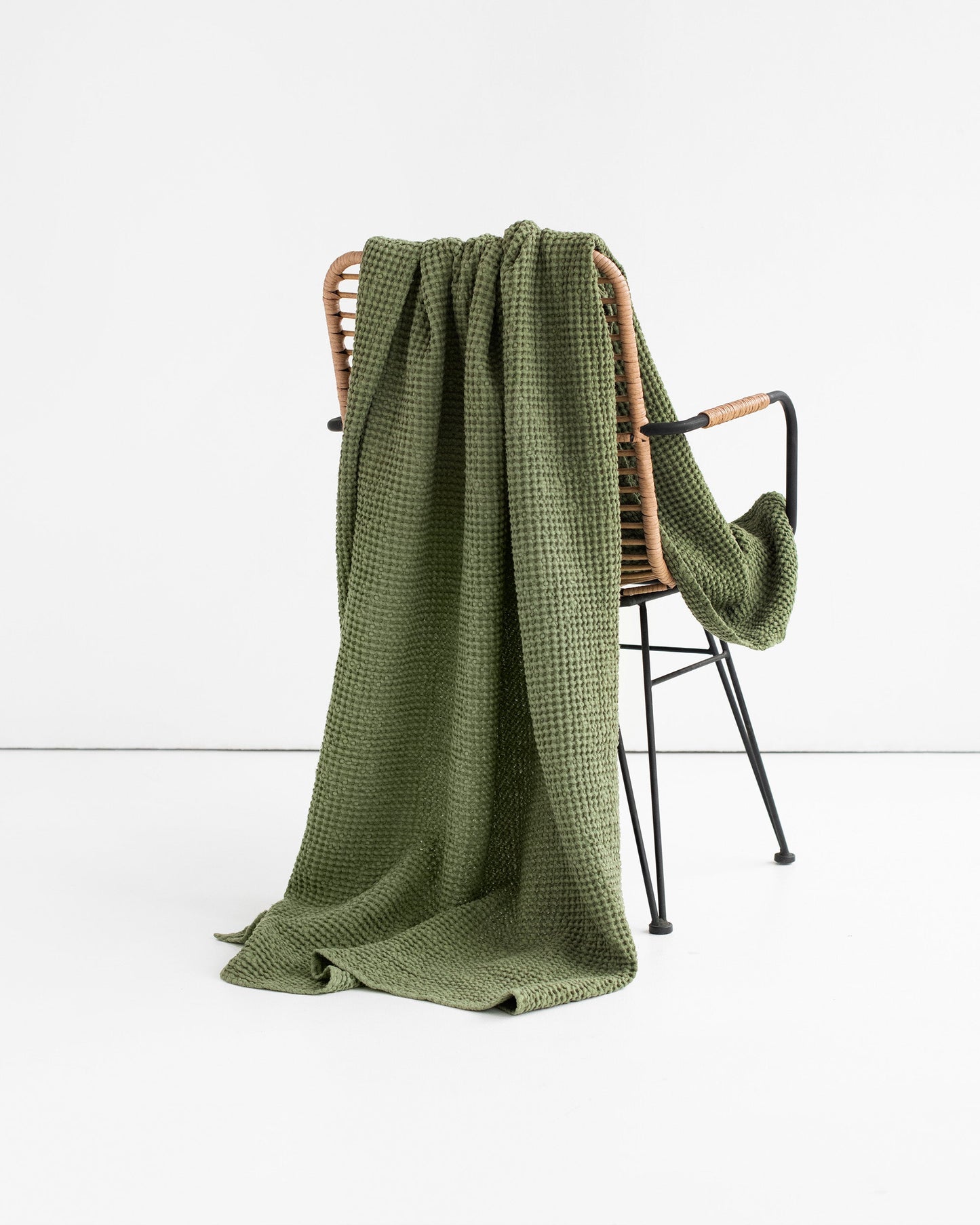 Forest green waffle throw - MagicLinen