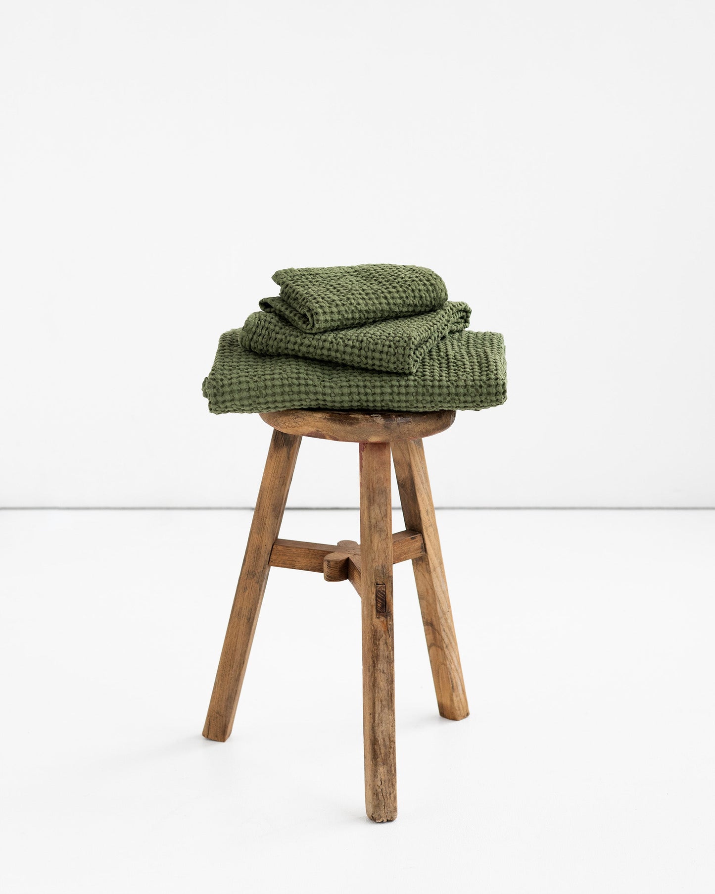 Forest green green waffle towel set (3 pcs) - MagicLinen
