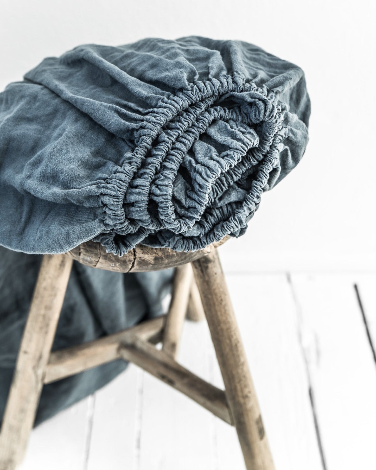 Gray blue linen fitted sheet - MagicLinen