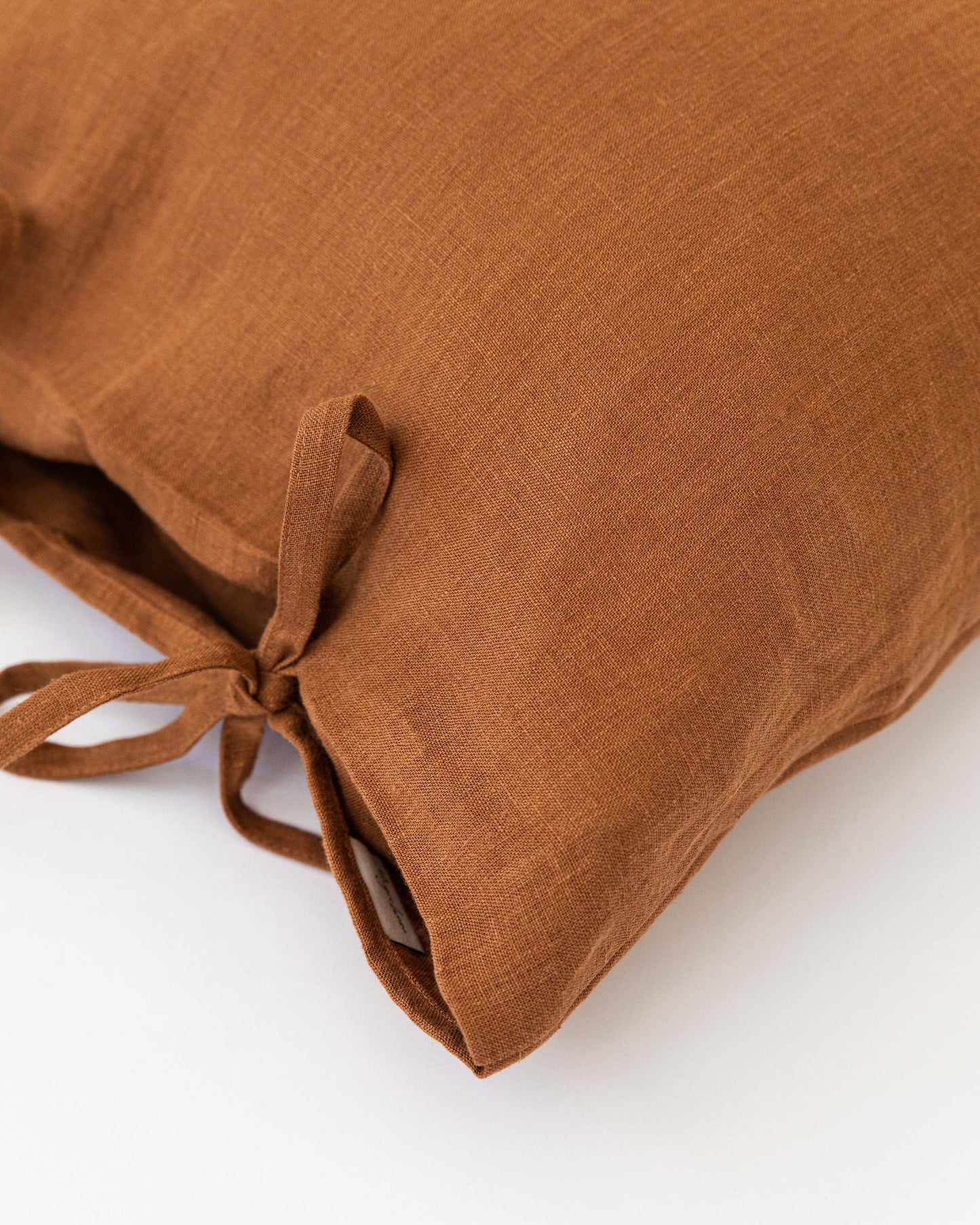 Linen pillowcase with ties - MagicLinen