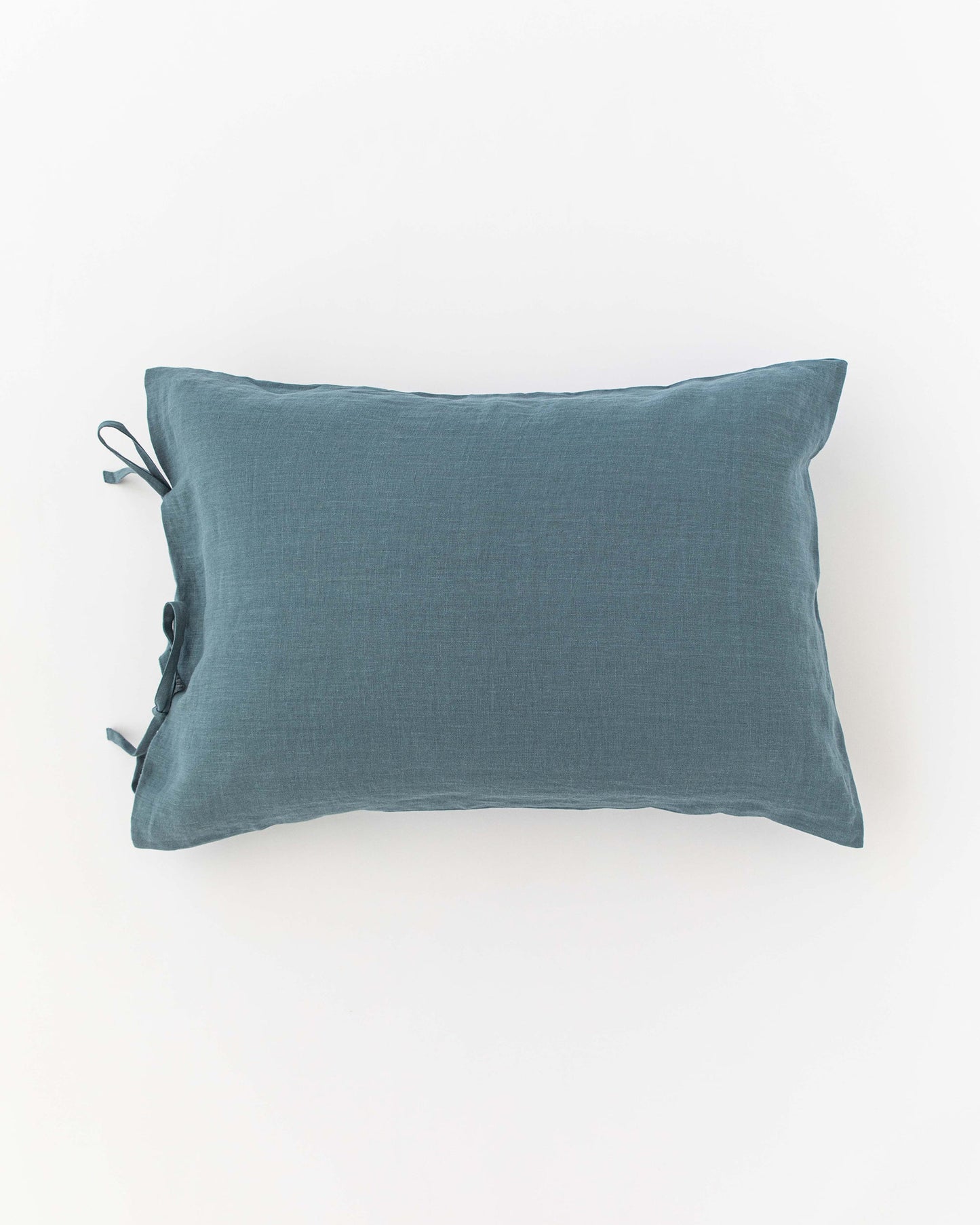 Linen pillowcase with ties - MagicLinen