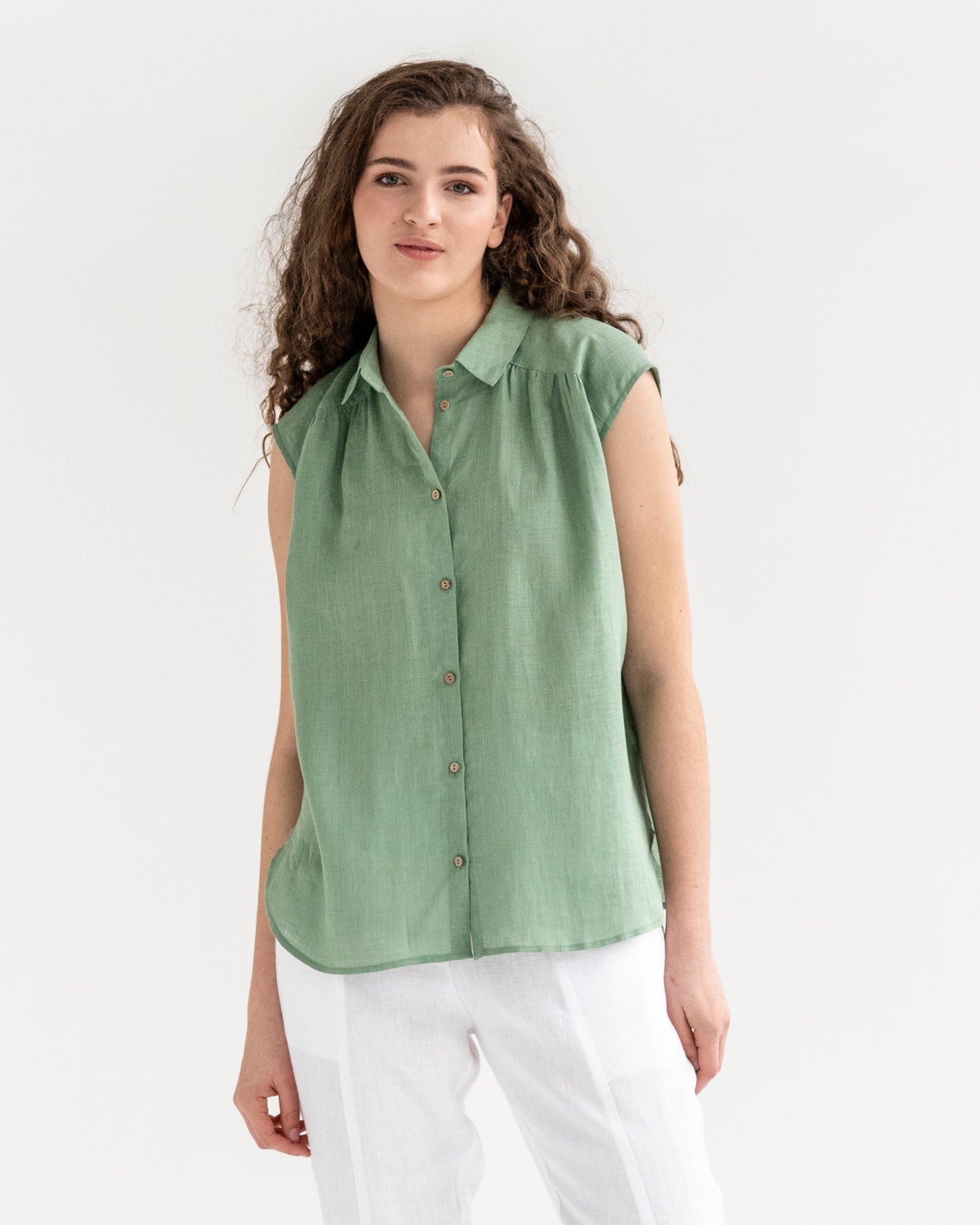 Lightweight linen shirt SEDONA in matcha green - MagicLinen
