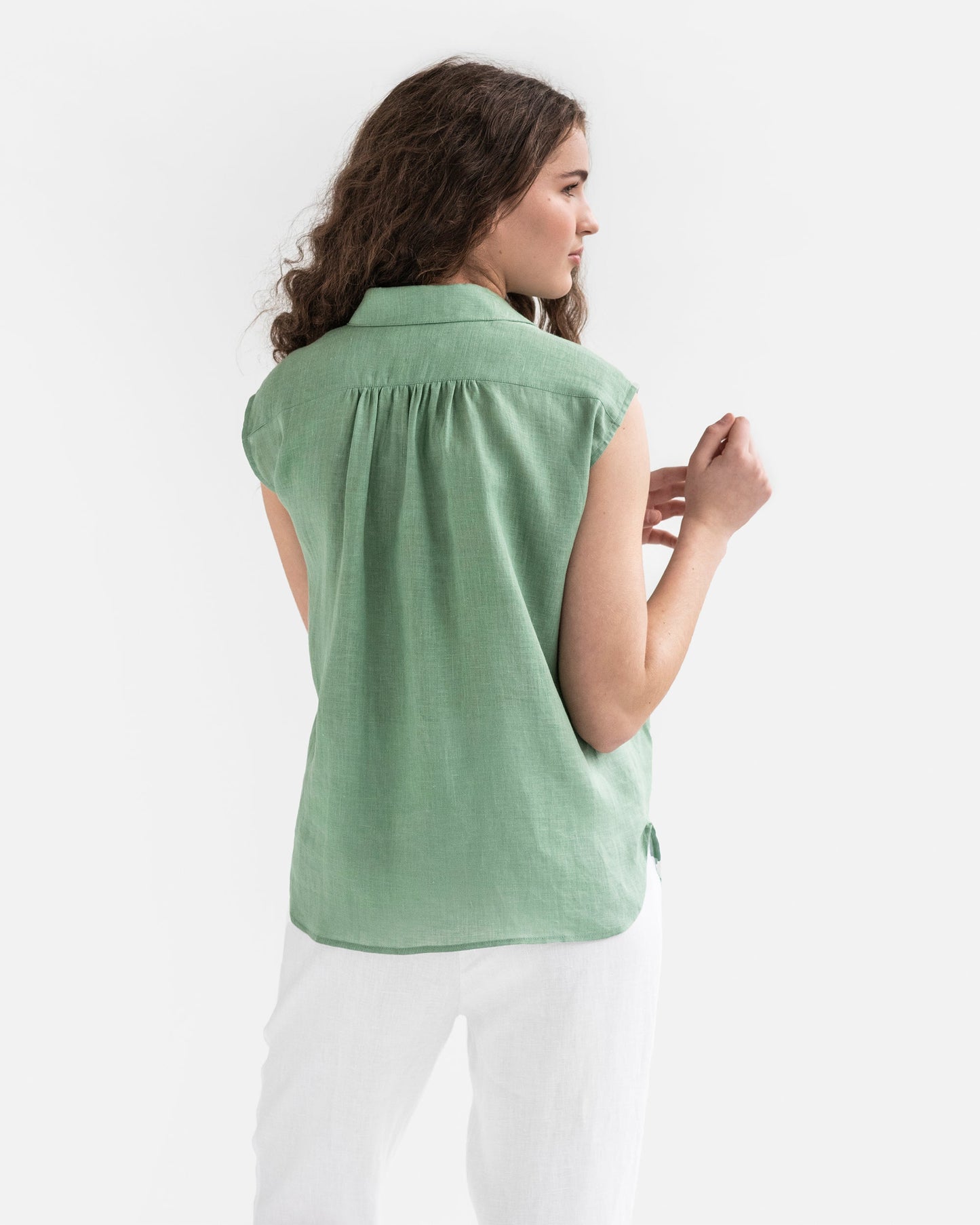 Lightweight linen shirt SEDONA in matcha green - MagicLinen