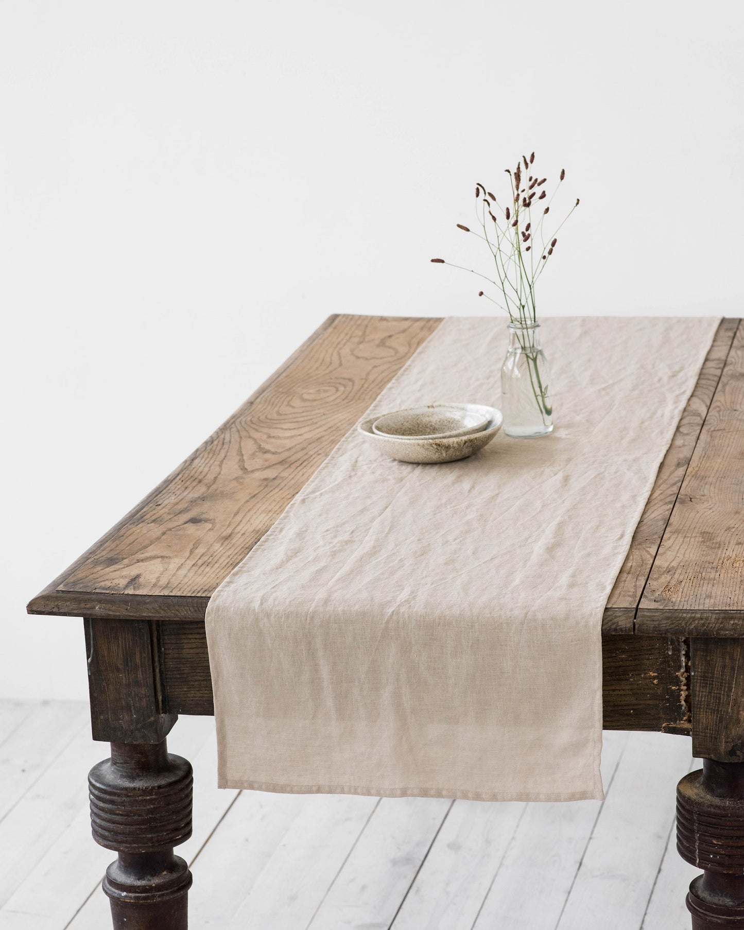 Linen table runner - MagicLinen