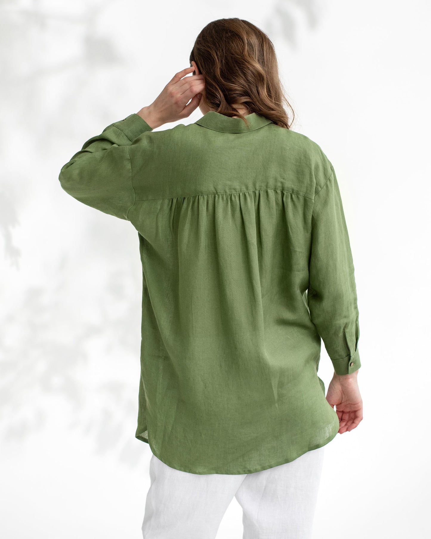 Linen shirt SAUSALITO in forest green - MagicLinen