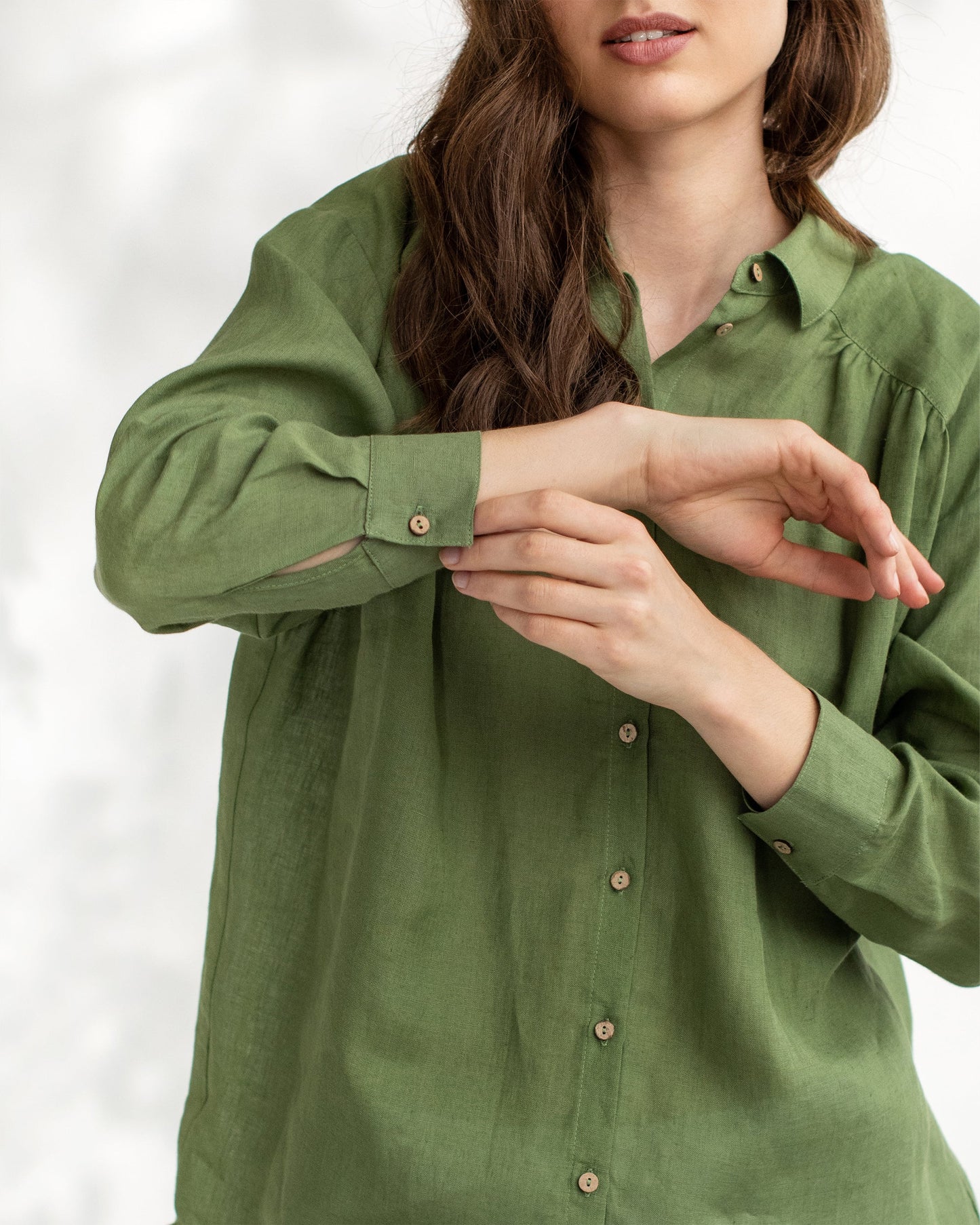 Linen shirt SAUSALITO in forest green - MagicLinen