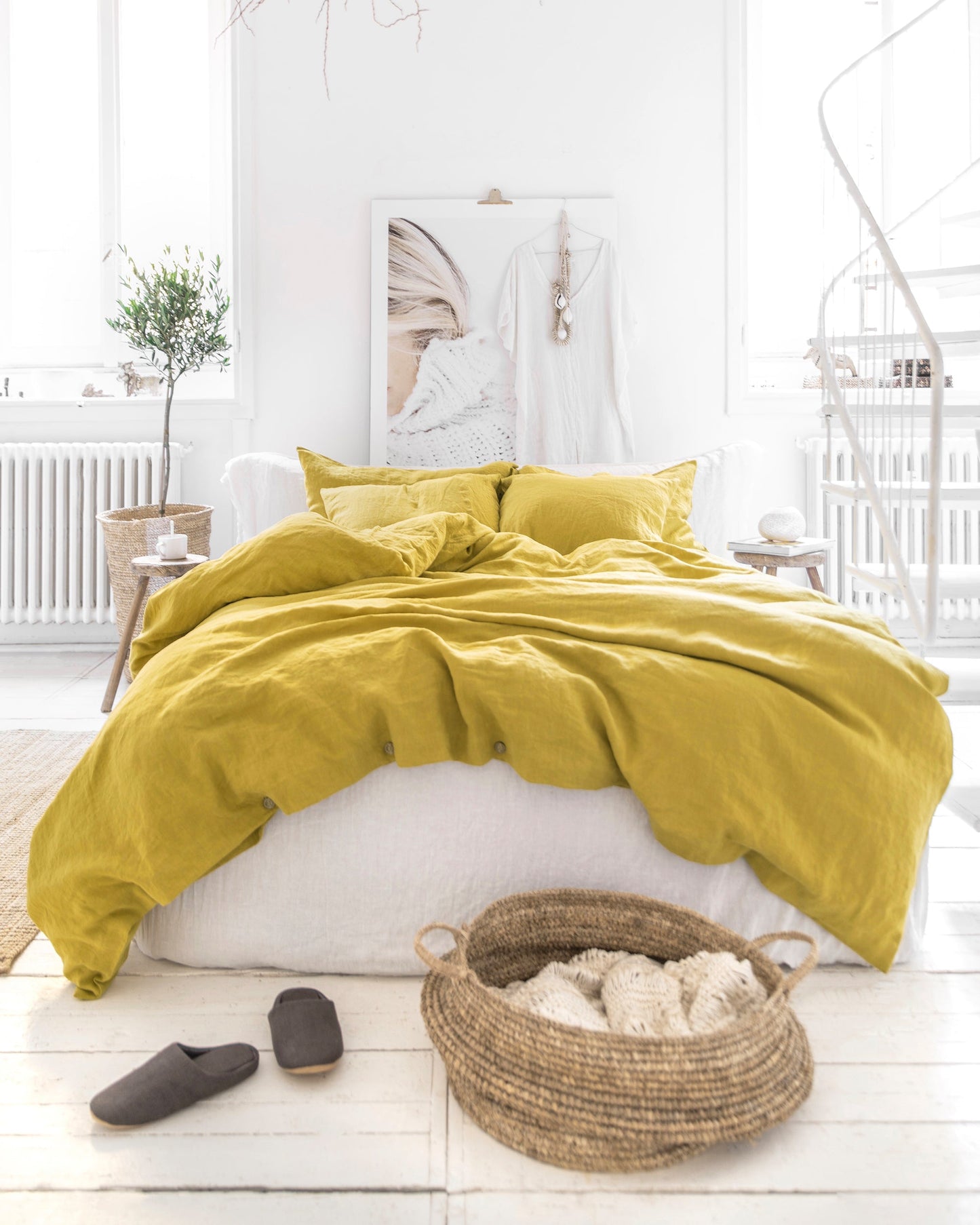 Moss yellow linen duvet cover - MagicLinen
