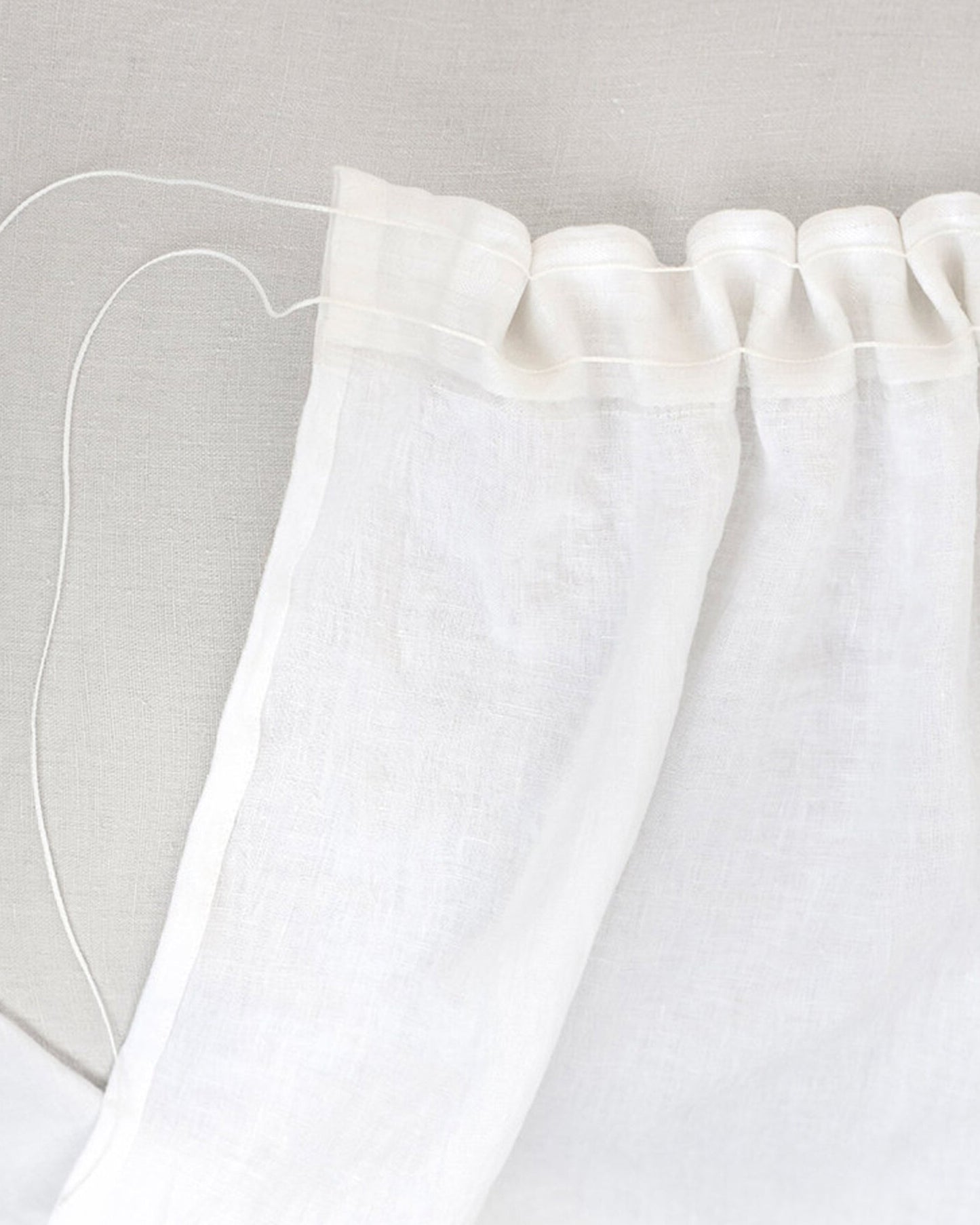 Pencil pleat linen curtain panel (1 pcs) in White - MagicLinen