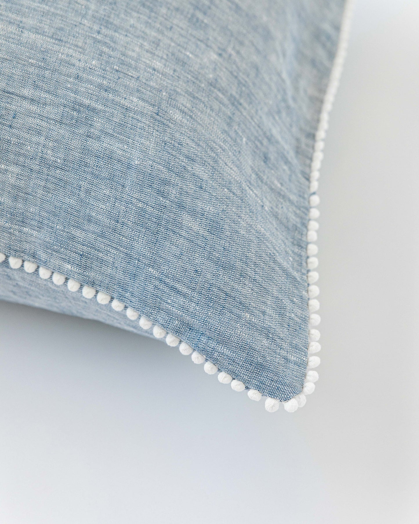 Pom pom trim linen pillowcase in Blue melange - MagicLinen