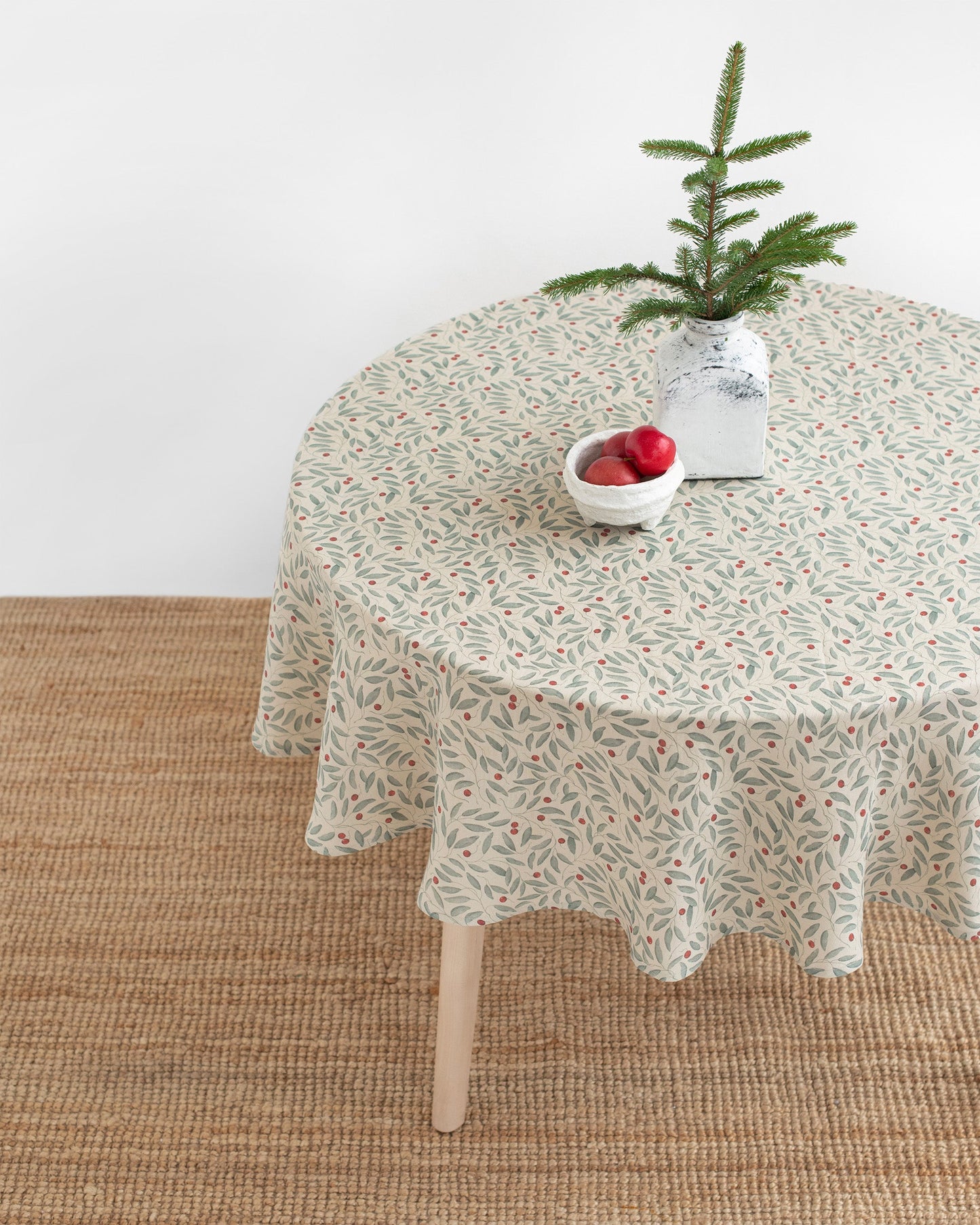Round linen tablecloth in Mistletoe print - MagicLinen