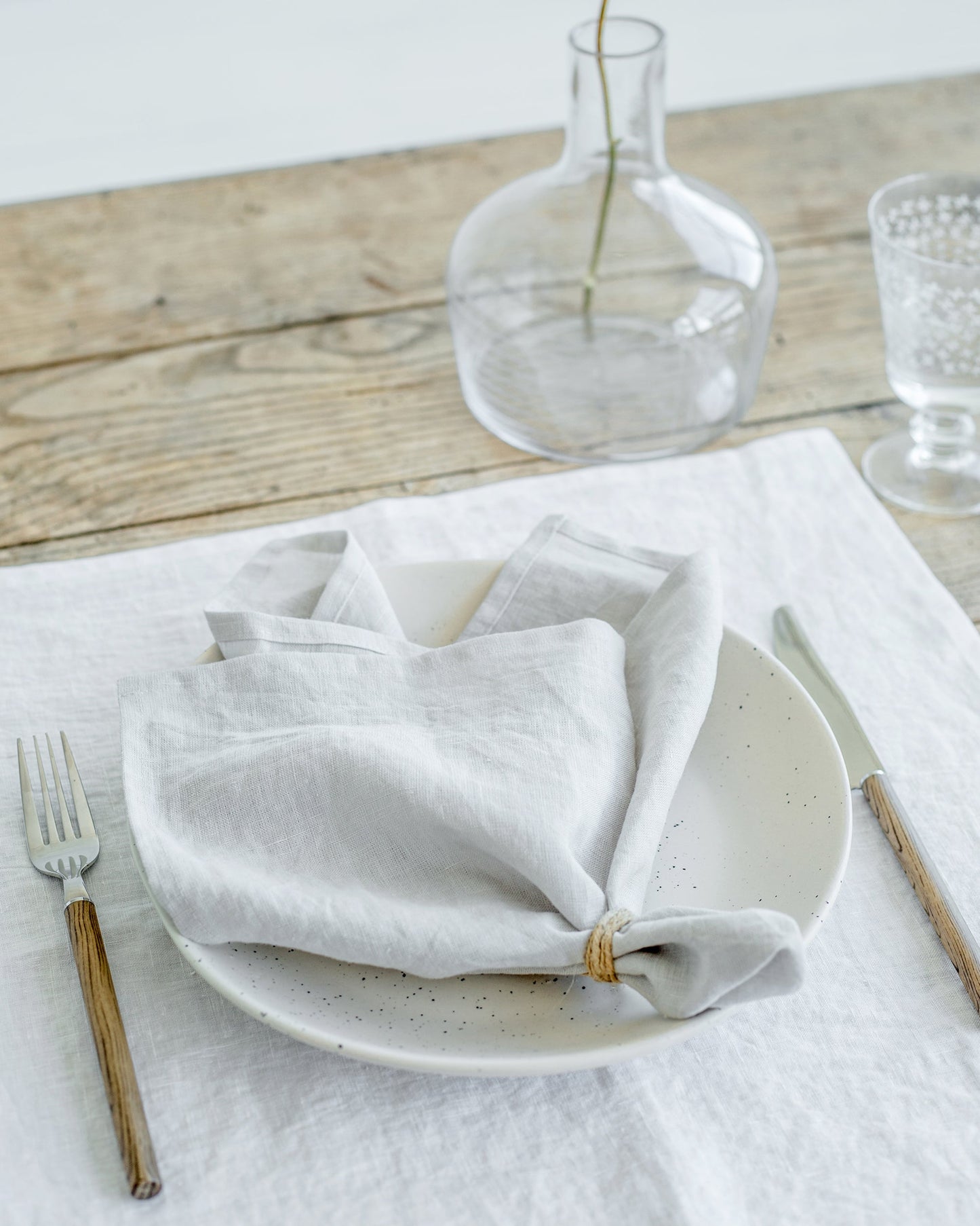 Light gray linen napkin set of 2 - MagicLinen