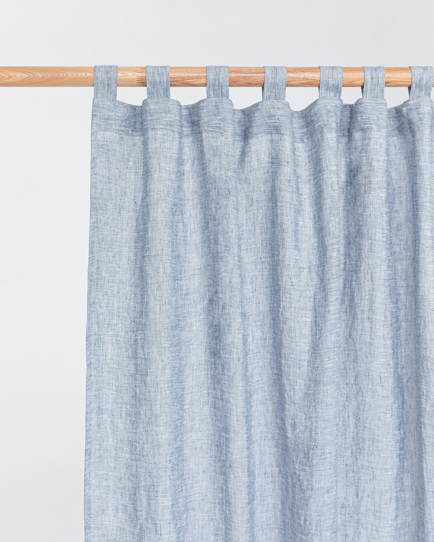 Tab top linen curtain panel (1 pcs) in Blue melange - MagicLinen
