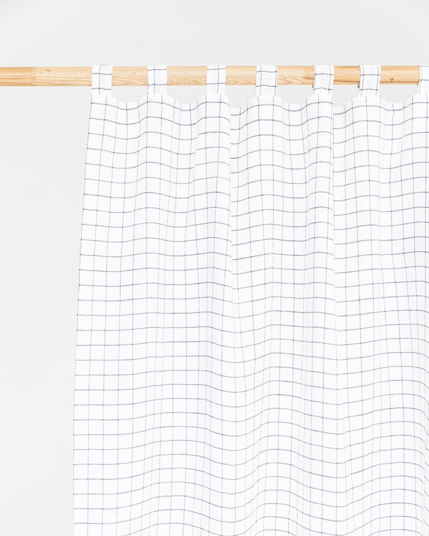 Tab top linen curtain panel (1 pcs) in Charcoal grid - MagicLinen