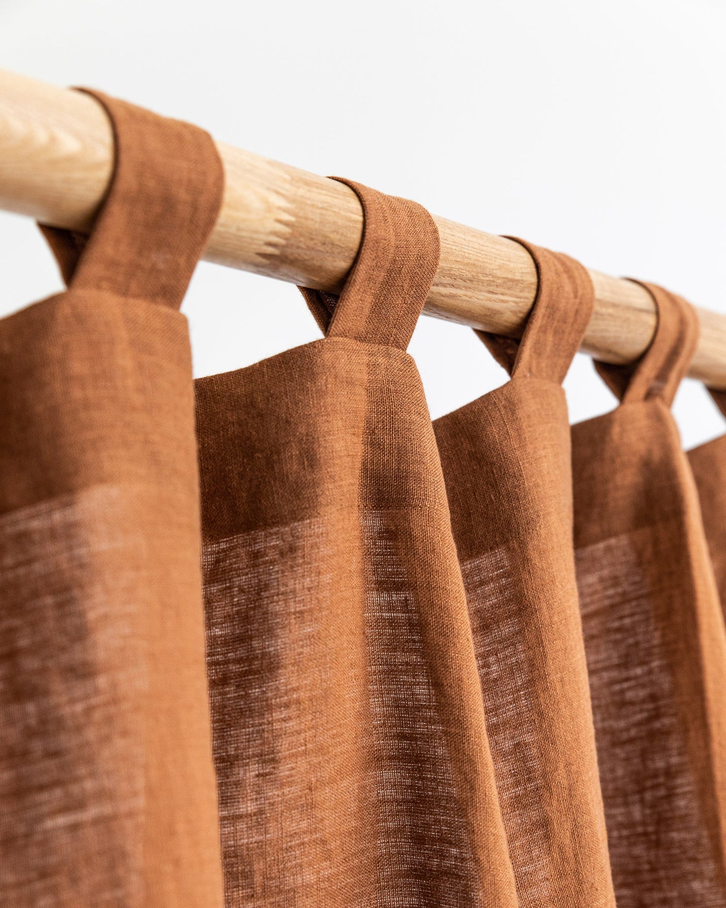 Tab top linen curtain panel (1 pcs) in Cinnamon - MagicLinen