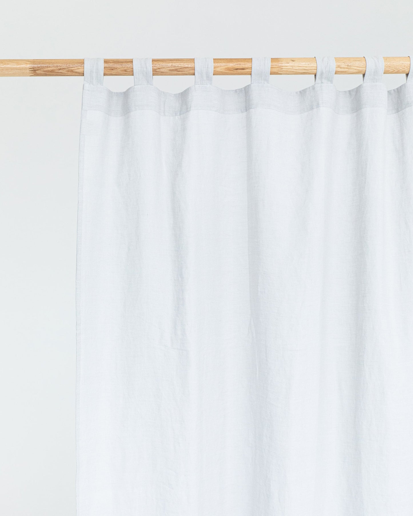 Tab top linen curtain panel (1 pcs) in Light gray - MagicLinen