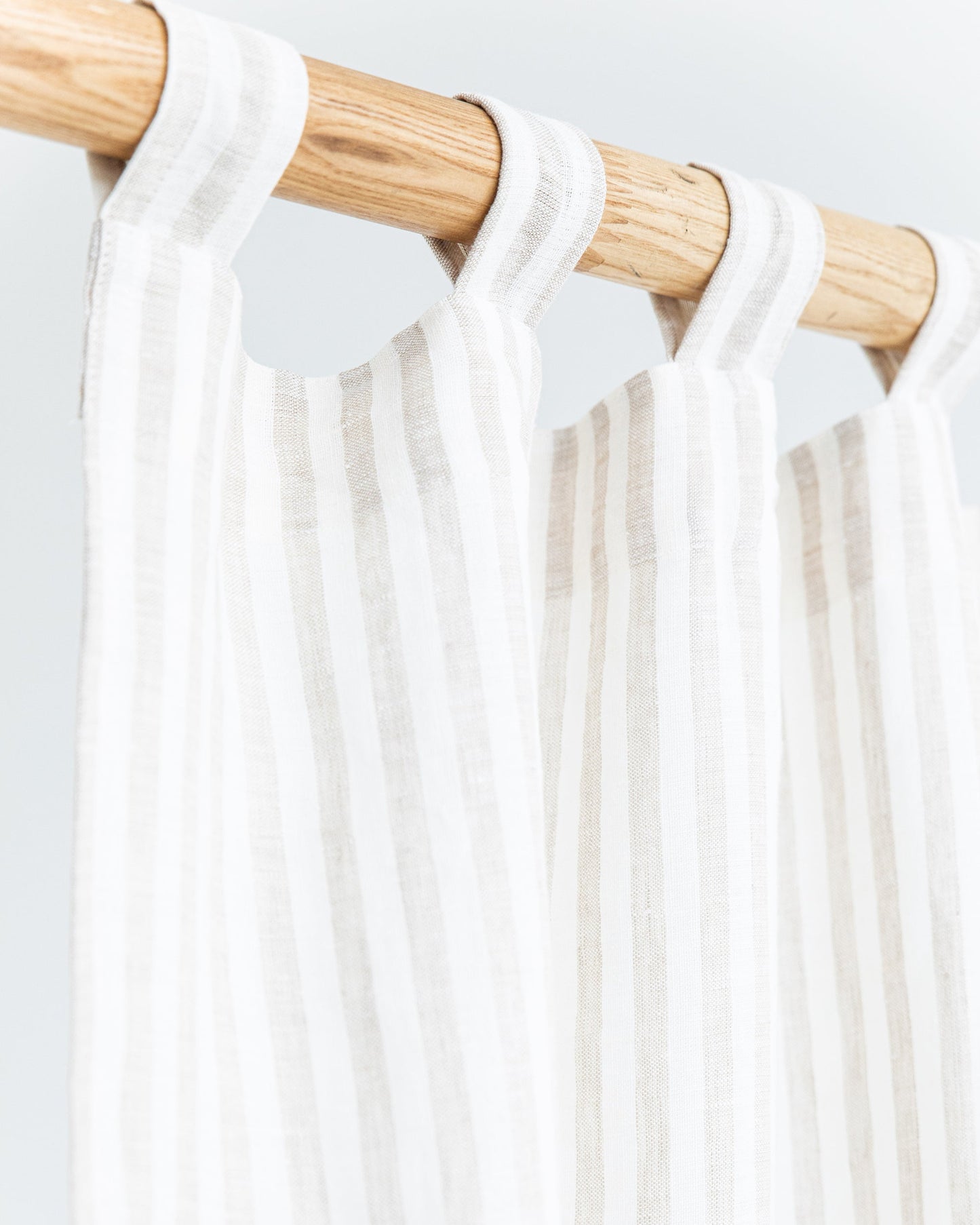 Tab top linen curtain panel (1 pcs) in Striped in natural - MagicLinen