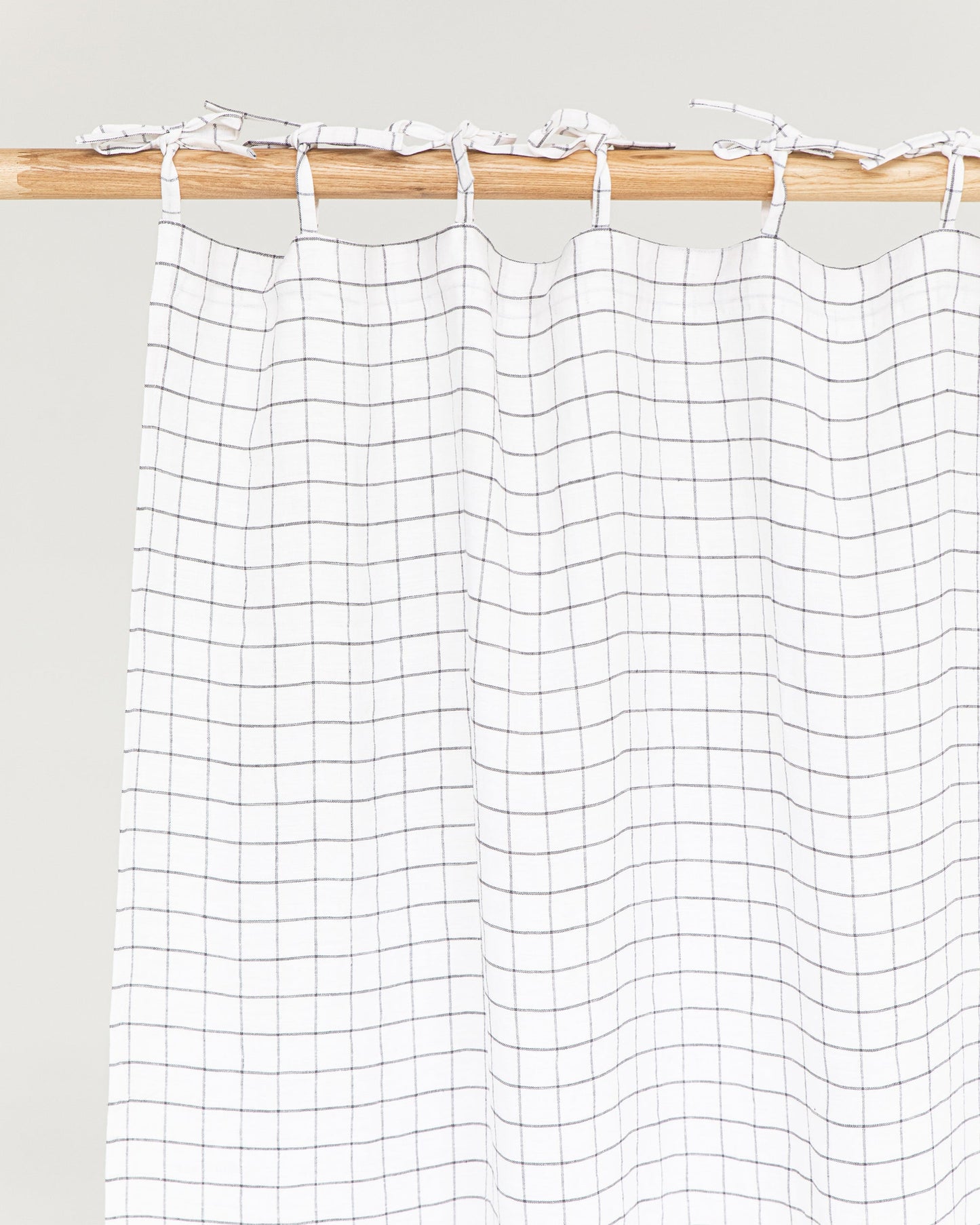 Tie top linen curtain panel (1 pcs) in Charcoal grid - MagicLinen