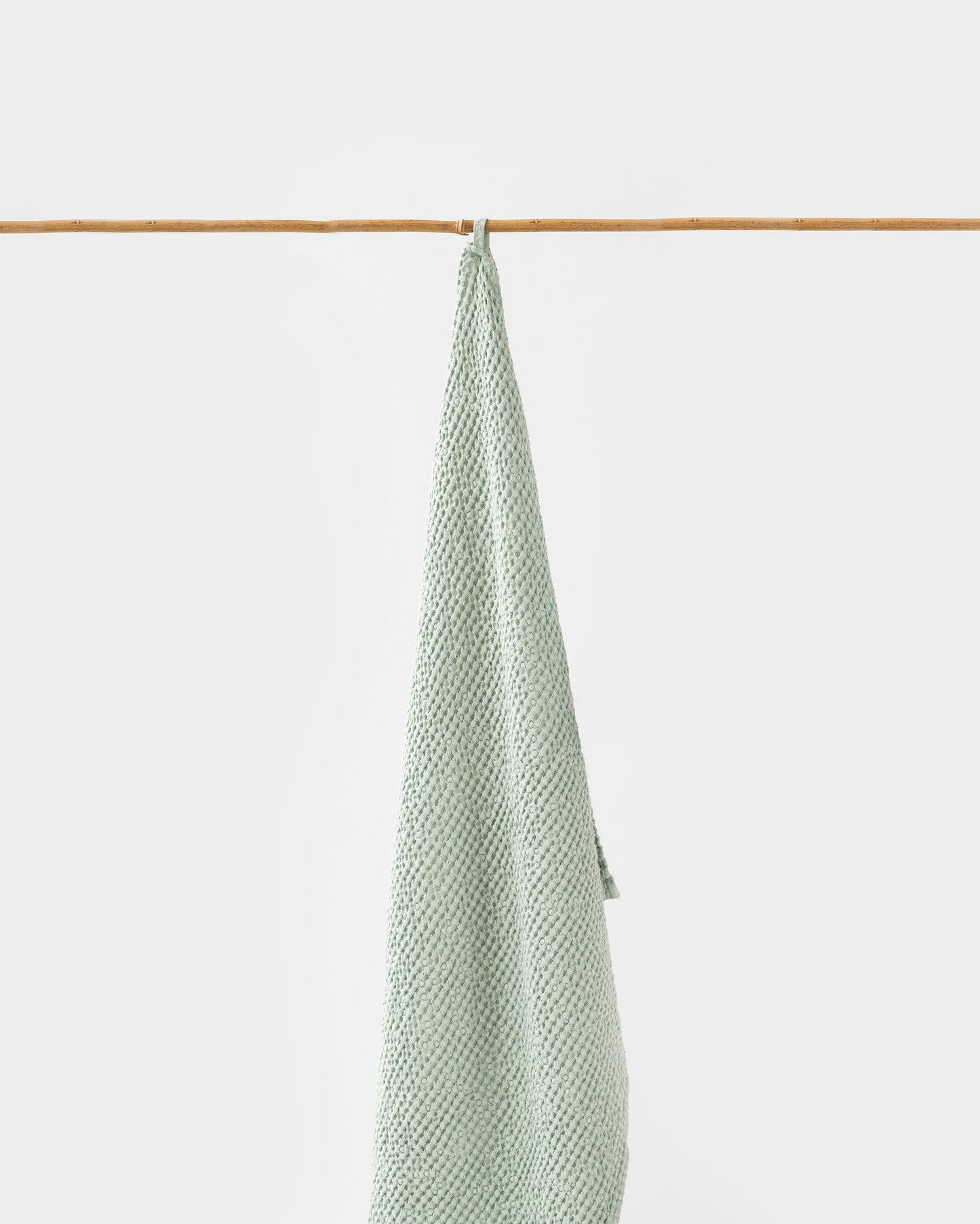 Waffle Bath Towel in Various Colors - MagicLinen