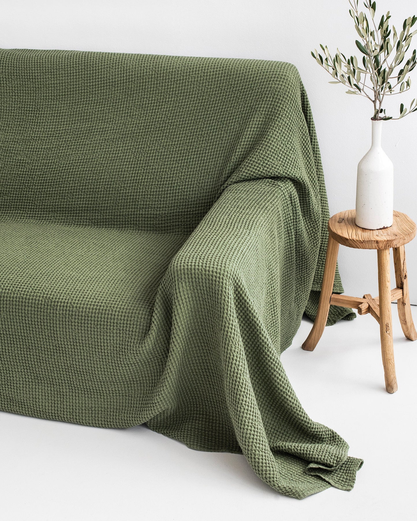 Waffle linen couch cover in Forest green - MagicLinen